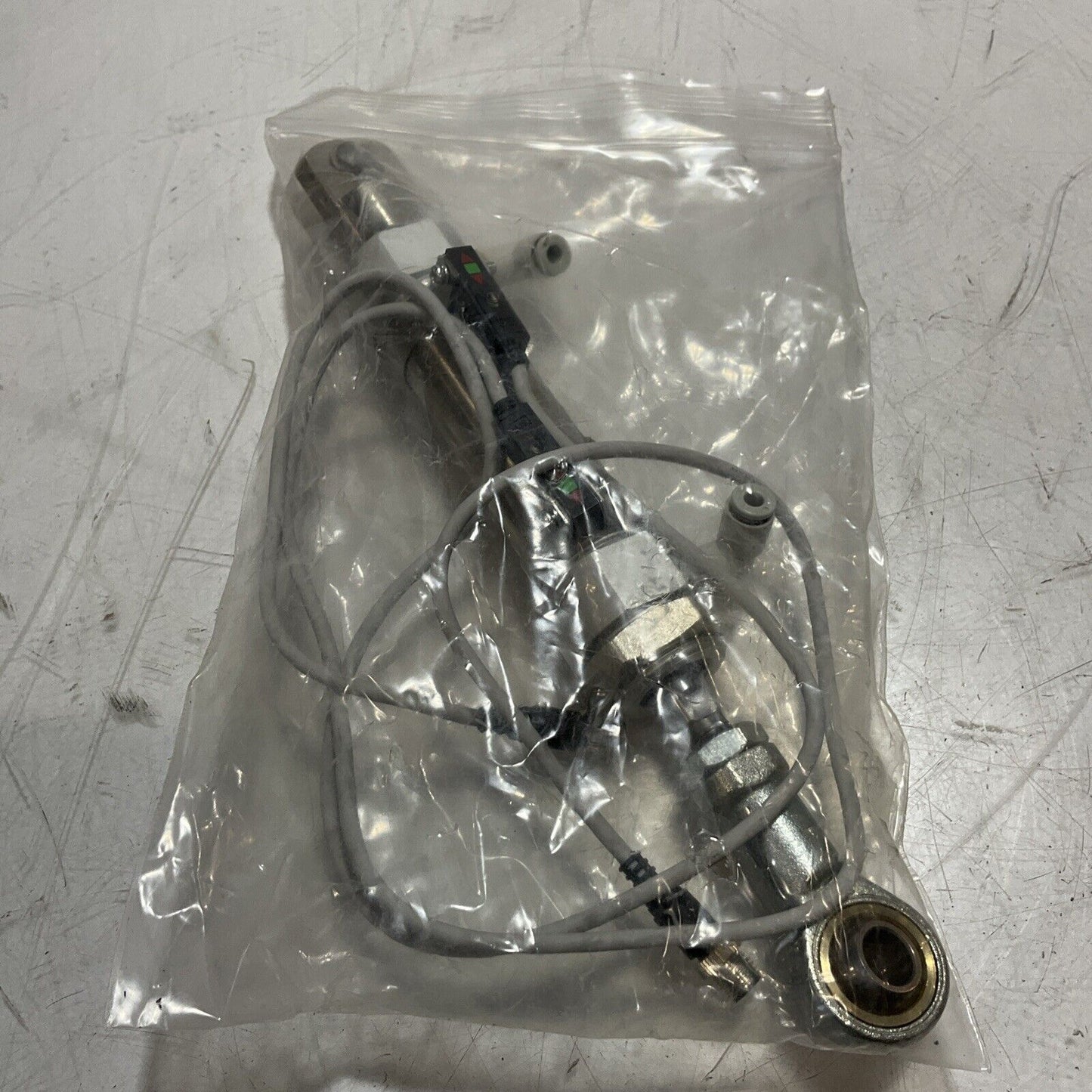 SMC  CDM2D25-50Z  PNEUMATIC  AIR CYLINDER  U3S