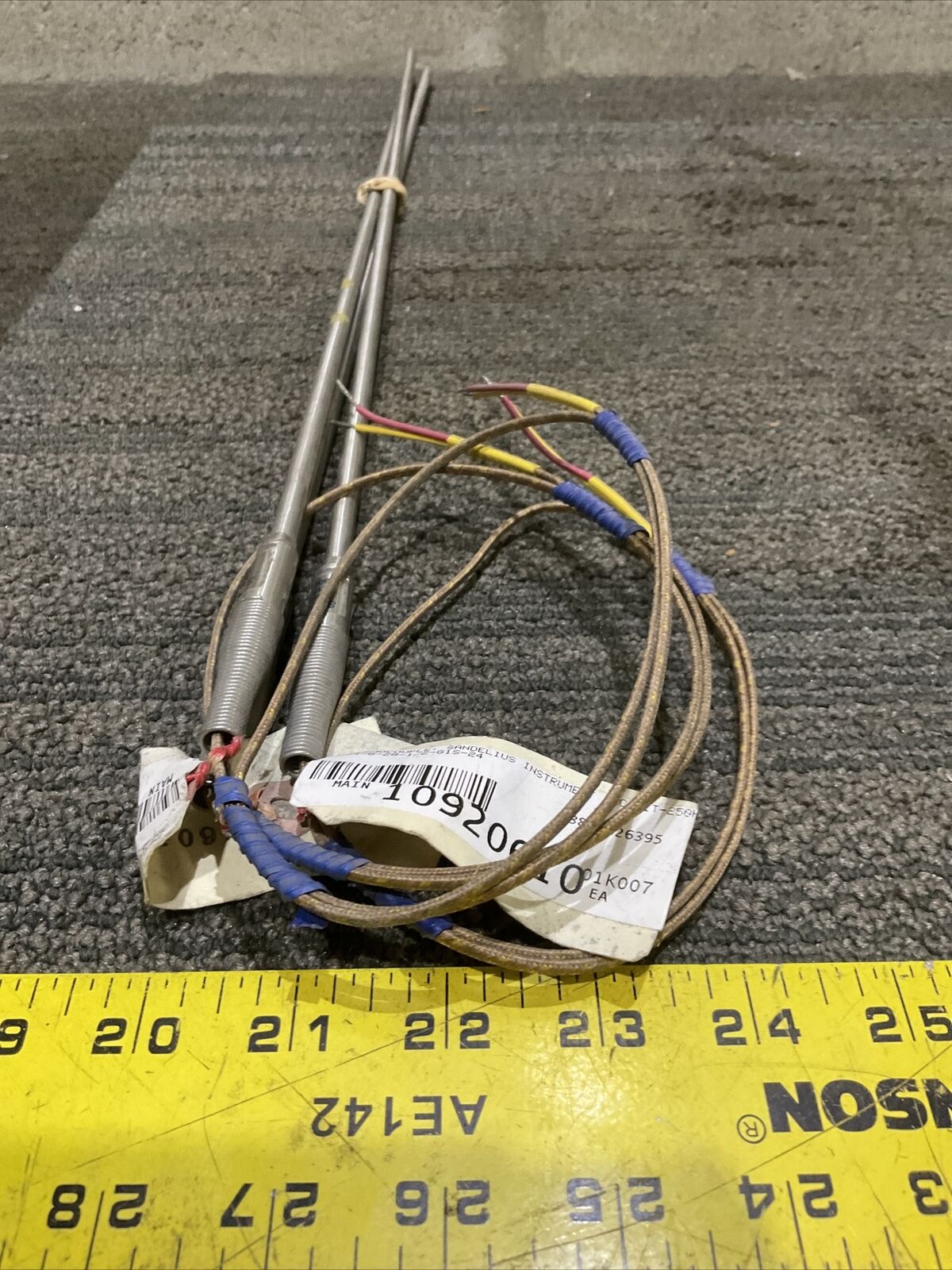 SANDELIUS 1T-250K304-G-20-1/2-G1S-24 THERMOCOUPLE 678 LOT OF 3