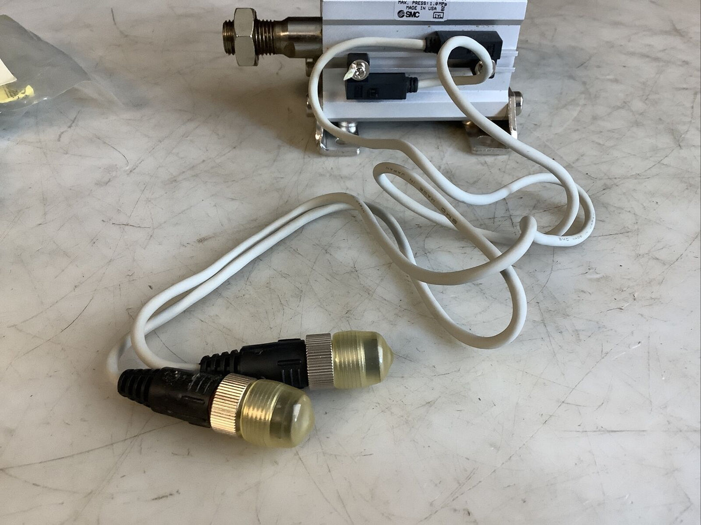 SMC CDQ2L40-35DM-J79SDPC COMPACT CYLINDER HHH