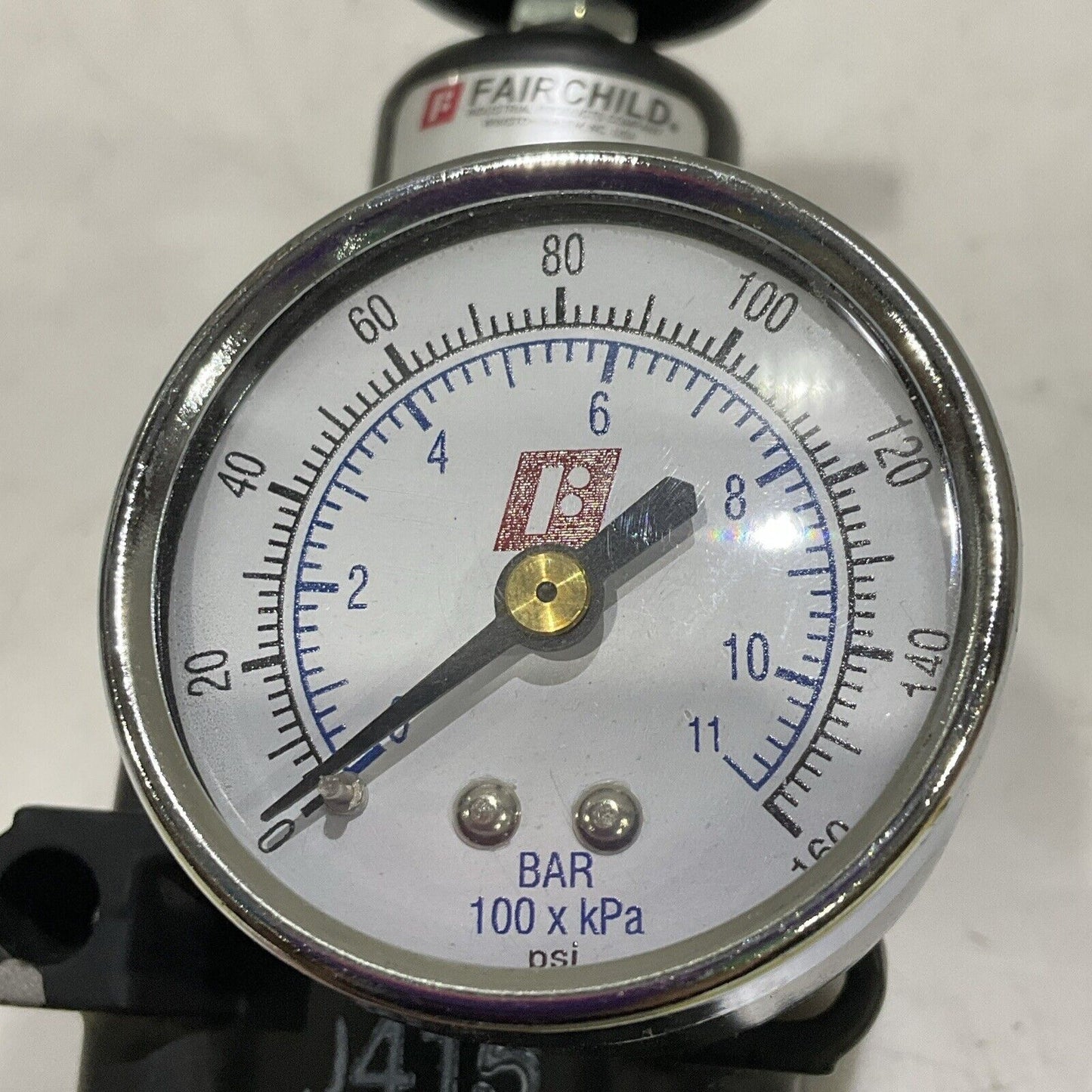 FAIRCHILD 63252NKG PNEUMATIC FILTER REGULATOR  63 300 PSIG 21 BAR 2100 KPA P7P