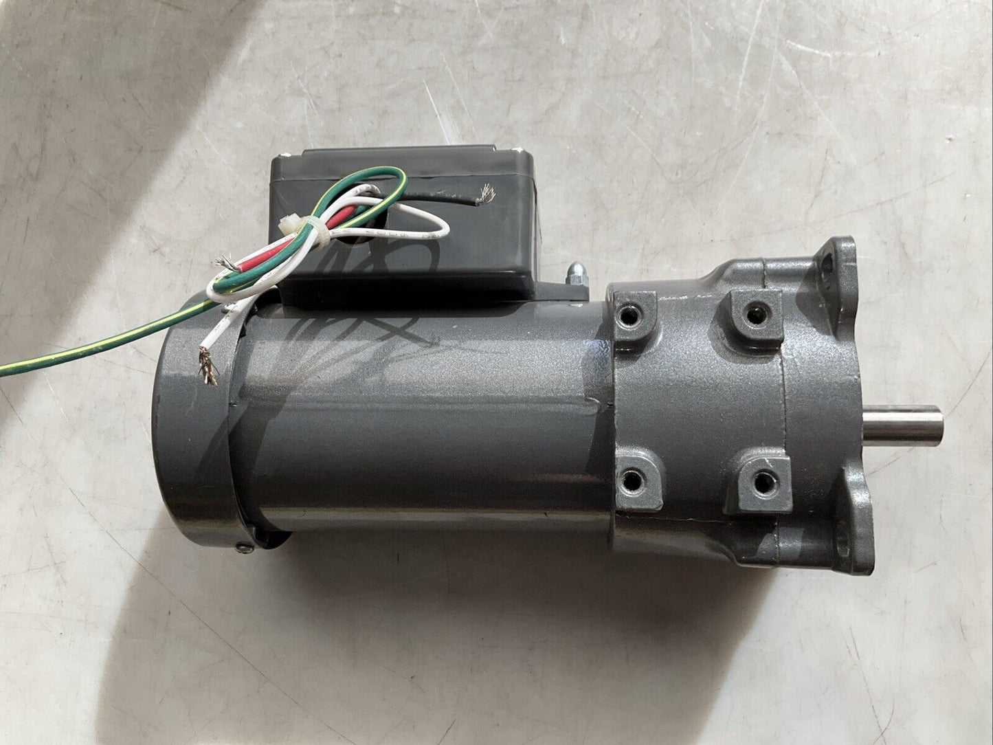 BALDOR 24E596W253G1 MOTOR 1PH 128RPM 0.07HP 115V 0.84A 30 TORQUE 12.5:1 RATIO