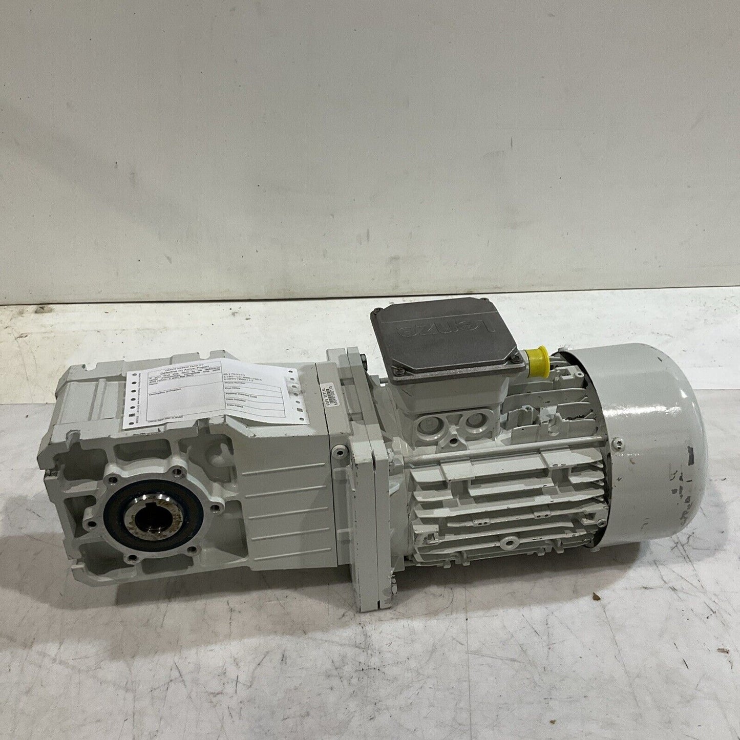 LENZE  MDEMXX100-12U GKR05-2MHAR 100C12   87HZ  GEAR MOTOR U3S