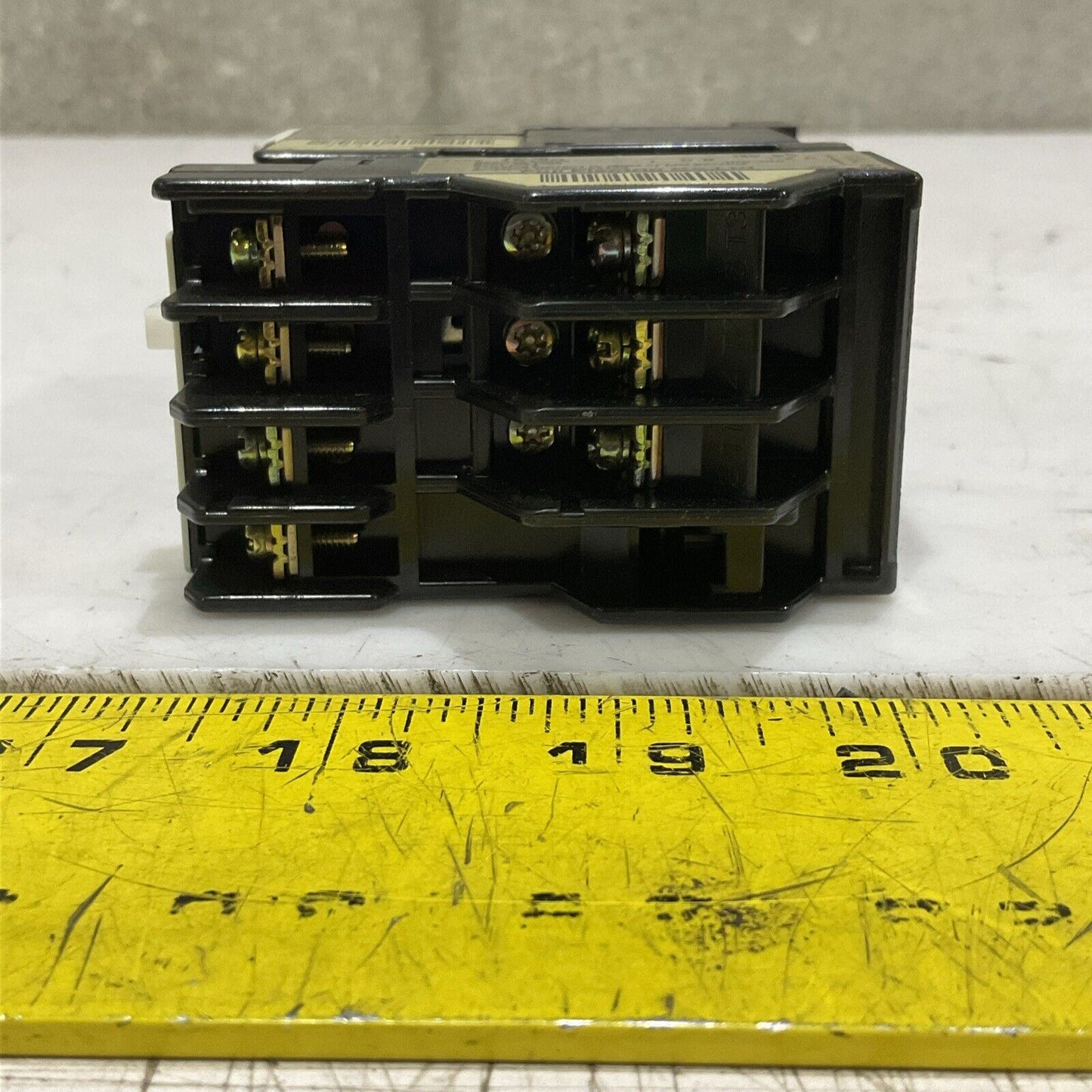 FUJI SC-0 TR-ON SC13AA TRI3N MAGNETIC SWITCH 600V 5HP P7P
