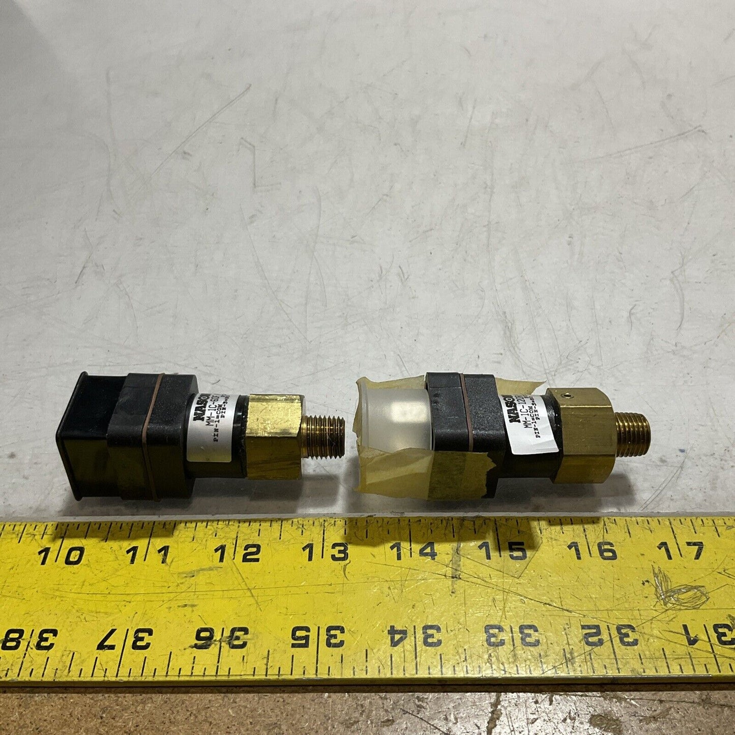 NASON MM-1C-60F/HH LOW PRESSURE SWITCH LOT OF 2 U3S