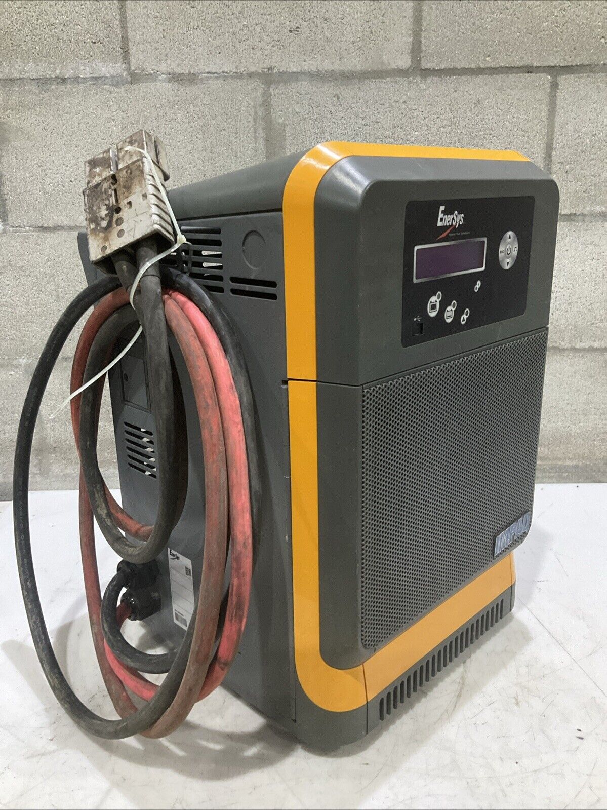 ENERSYS EI3-HL-4Y ENFORCER IMPAQ FORKLIFT L-A BATTERY CHARGER 3PH 480V 50/60 HZ