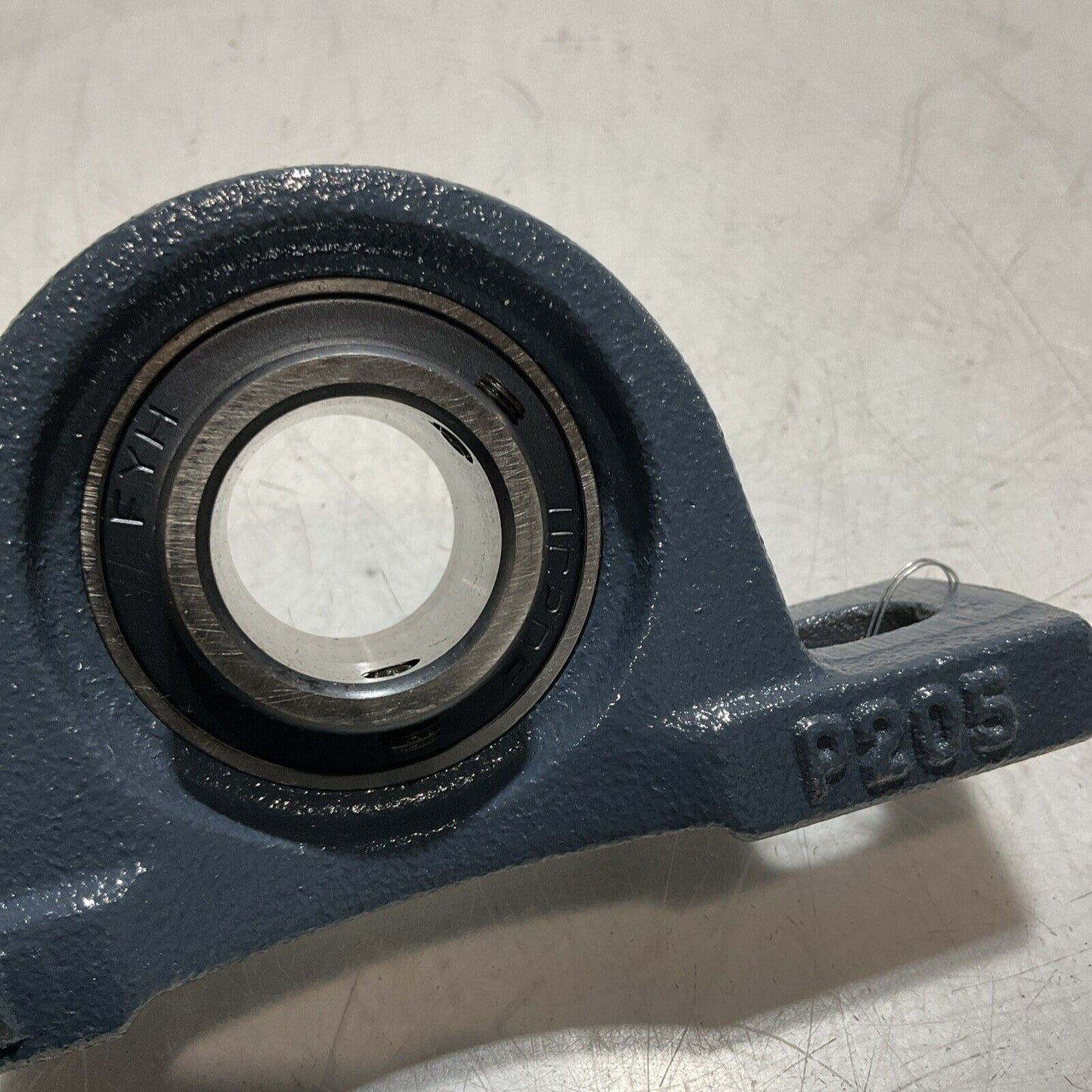 FYH  UCP205 PILLOW BLOCK MOUTED BEARING  U3S