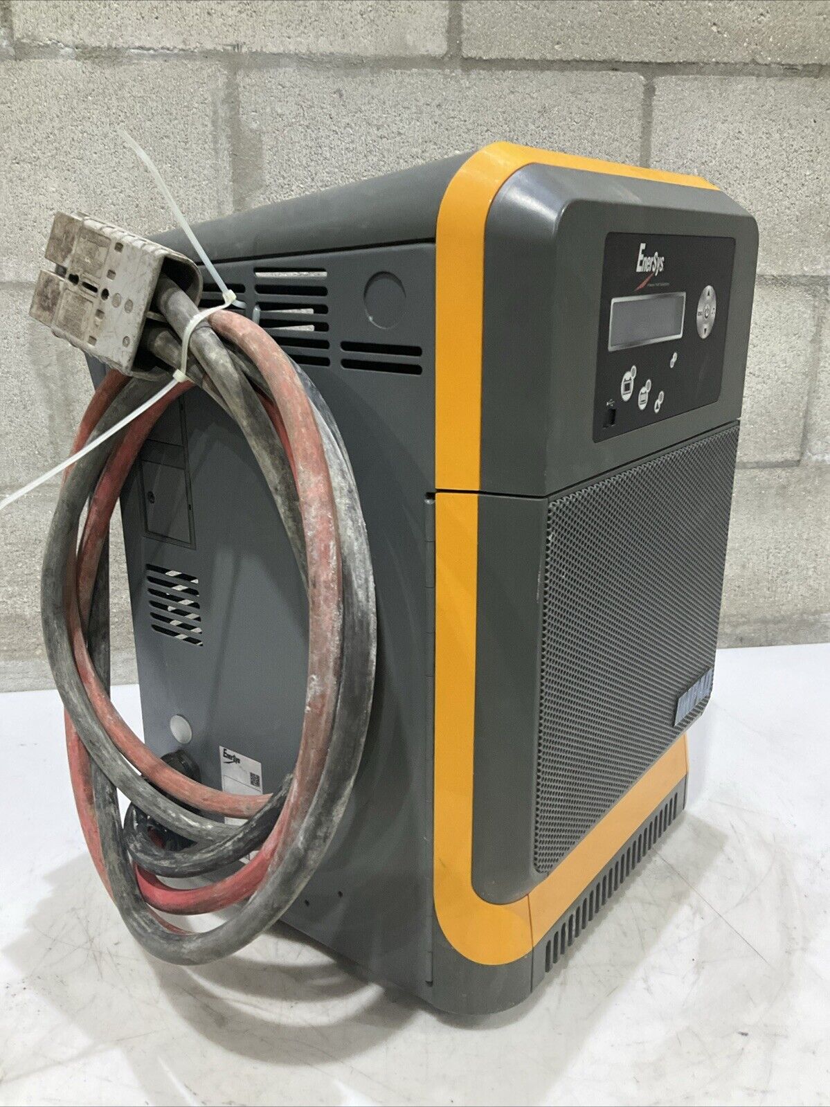 ENERSYS EI3-HL-4Y ENFORCER IMPAQ FORKLIFT L-A BATTERY CHARGER 3PH 480V 50/60 HZ