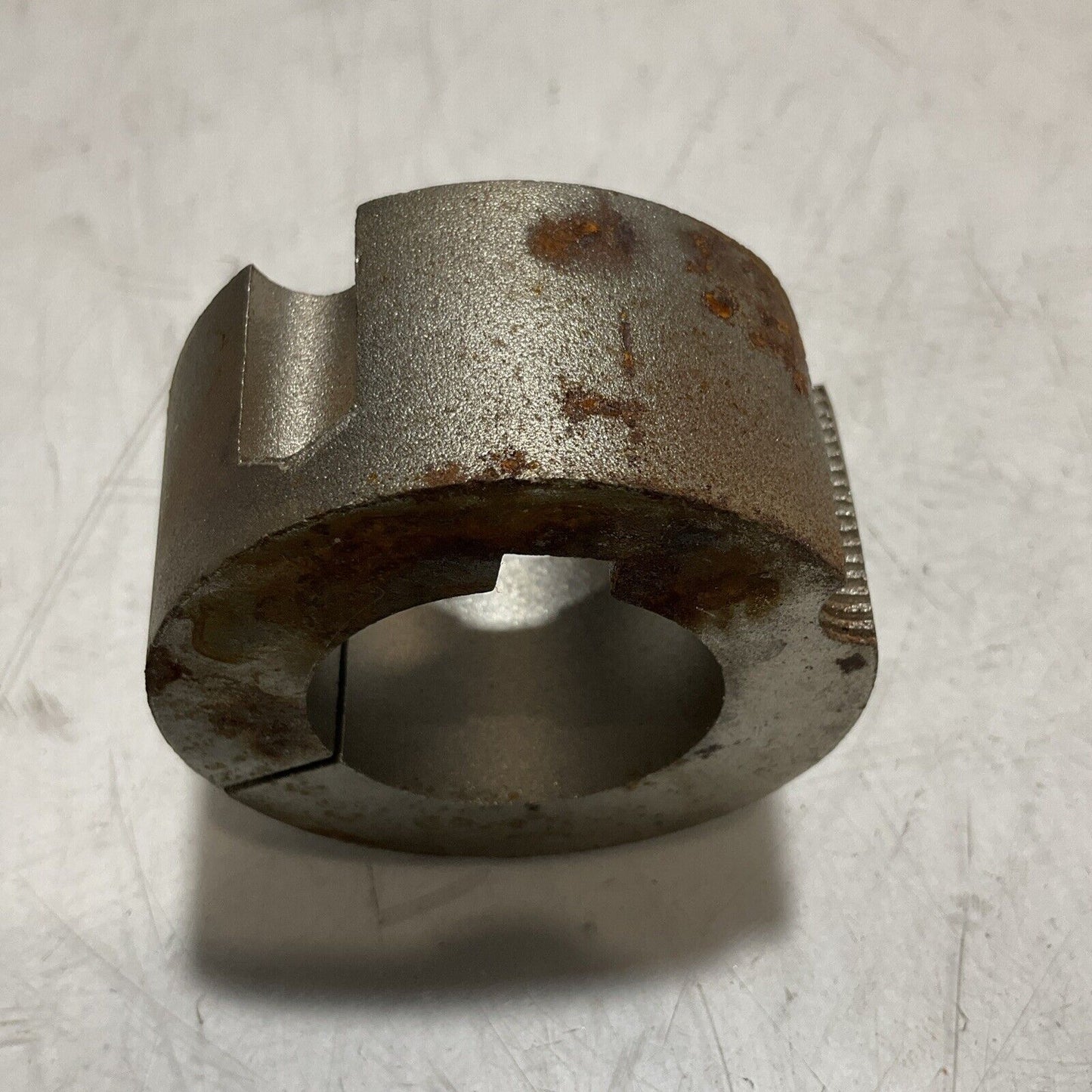 MARTIN  2012  1 1/2  BUSHING  TAPER  222