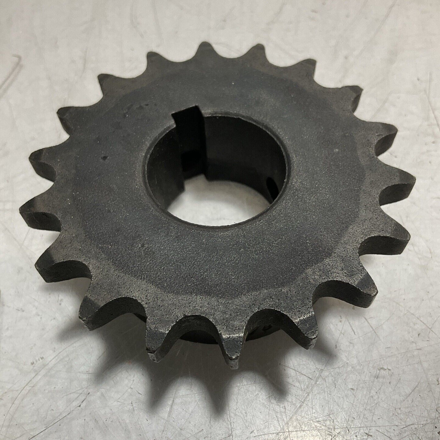 MARTIN 40BS18 1 1/8 BORED TO SIZE SPROCKET- 18 TEETH 222