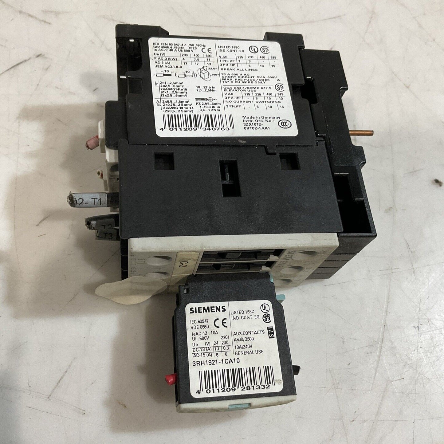 SIEMENS  3RH1921-1CA10 3ZX1012-0RT02-1AA1 AUXILIARY CONTACT  BLOCK 240V U3S