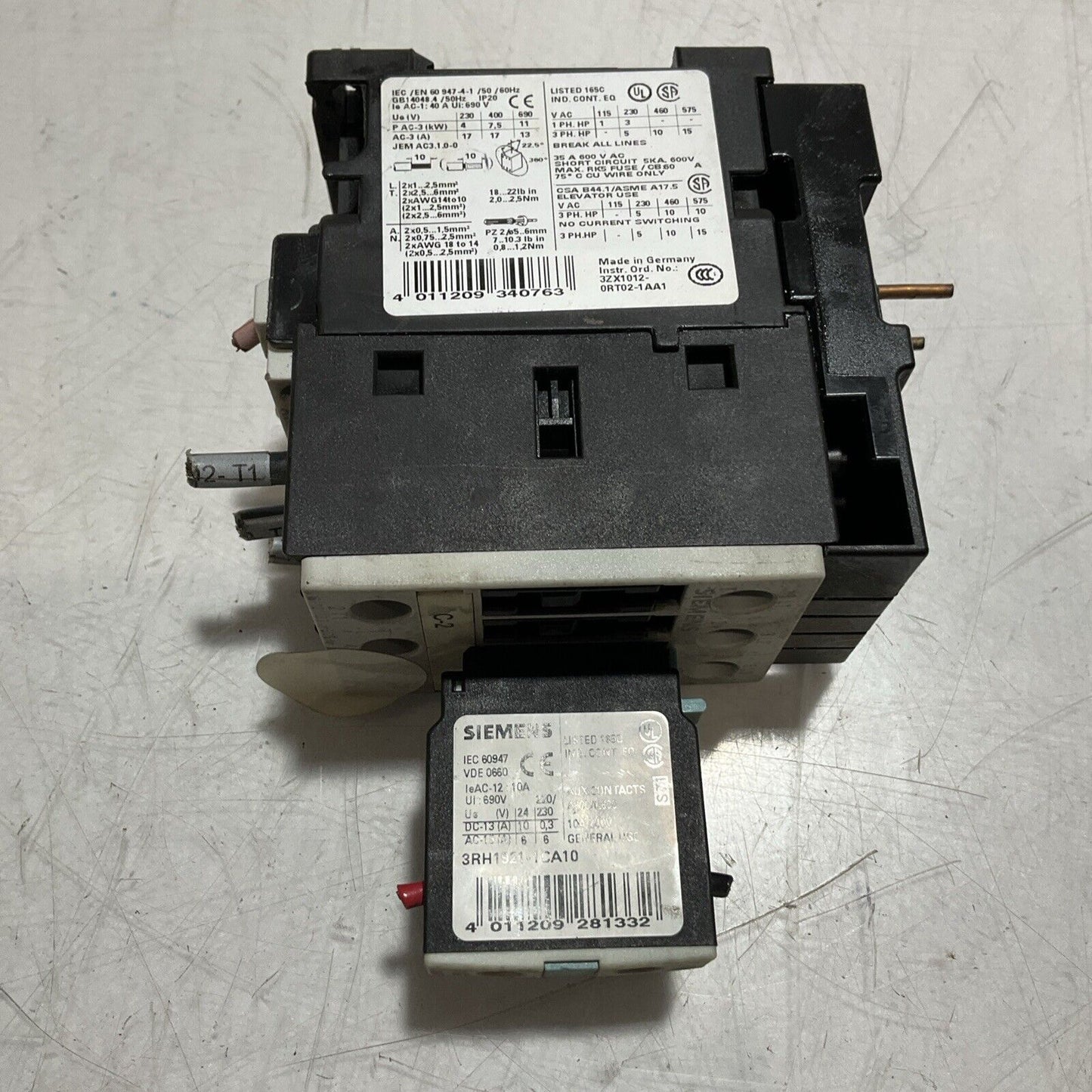 SIEMENS  3RH1921-1CA10 3ZX1012-0RT02-1AA1 AUXILIARY CONTACT  BLOCK 240V U3S