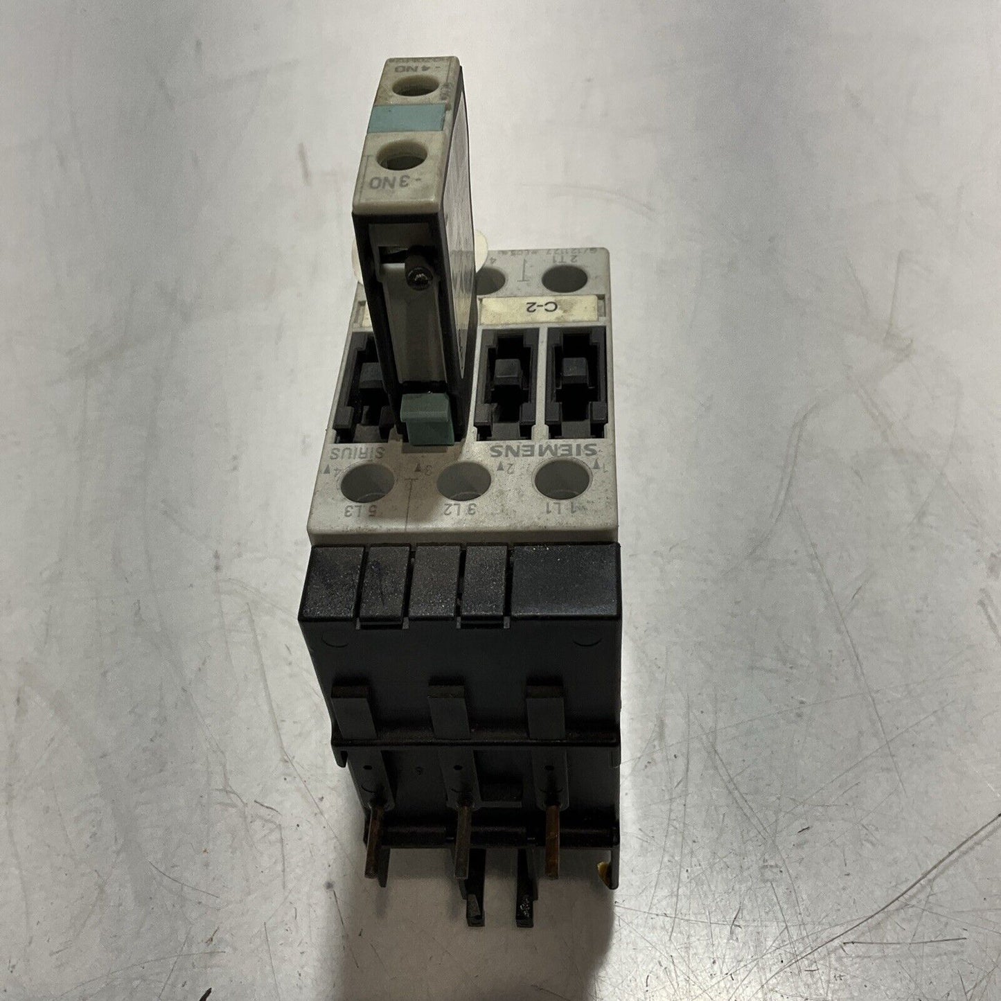 SIEMENS  3RH1921-1CA10 3ZX1012-0RT02-1AA1 AUXILIARY CONTACT  BLOCK 240V U3S