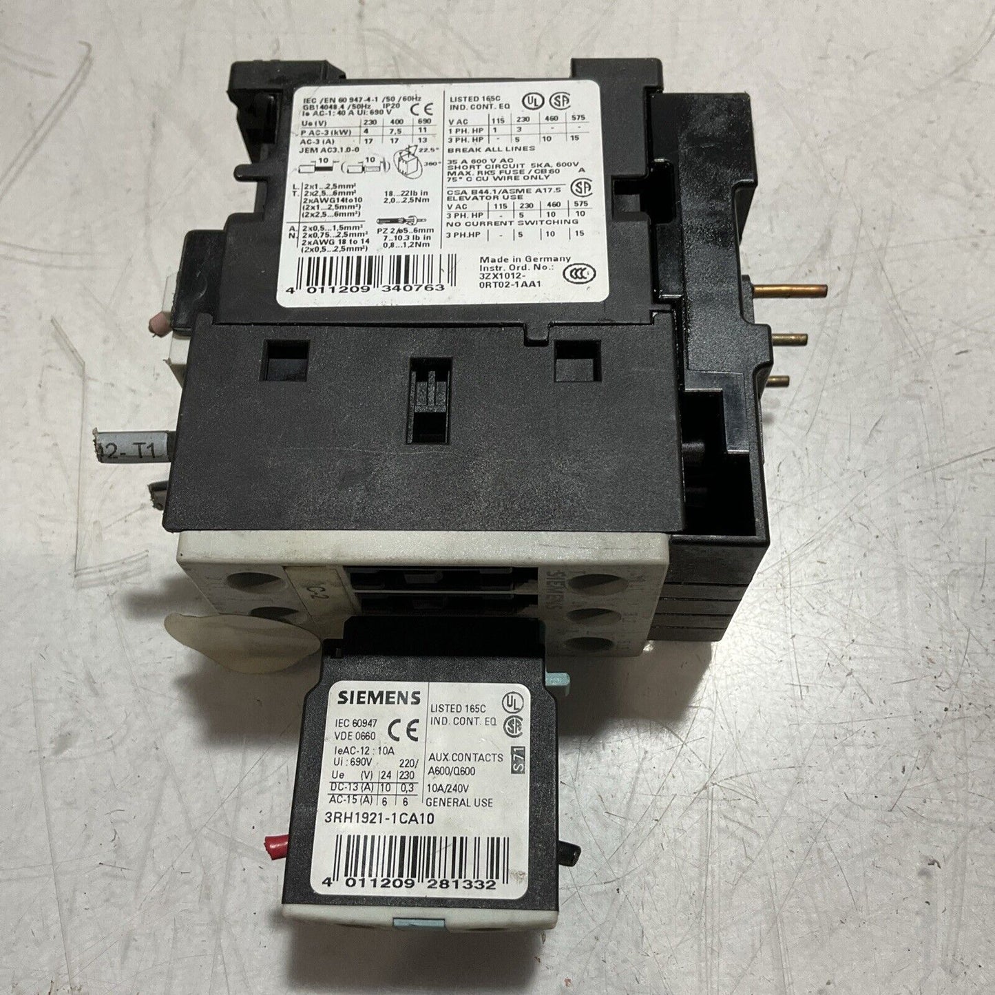 SIEMENS  3RH1921-1CA10 3ZX1012-0RT02-1AA1 AUXILIARY CONTACT  BLOCK 240V U3S