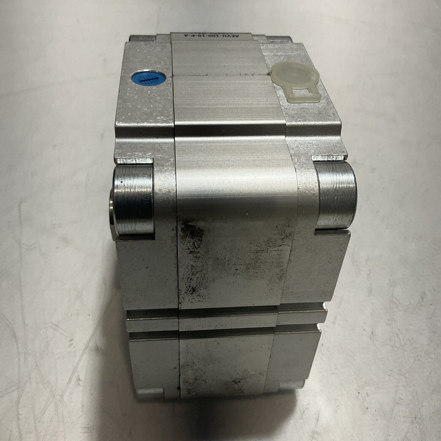 FESTO  AEVU-100-10-P-A  PNEUMATIC  COMPACT AIR CYLINDER  C2H