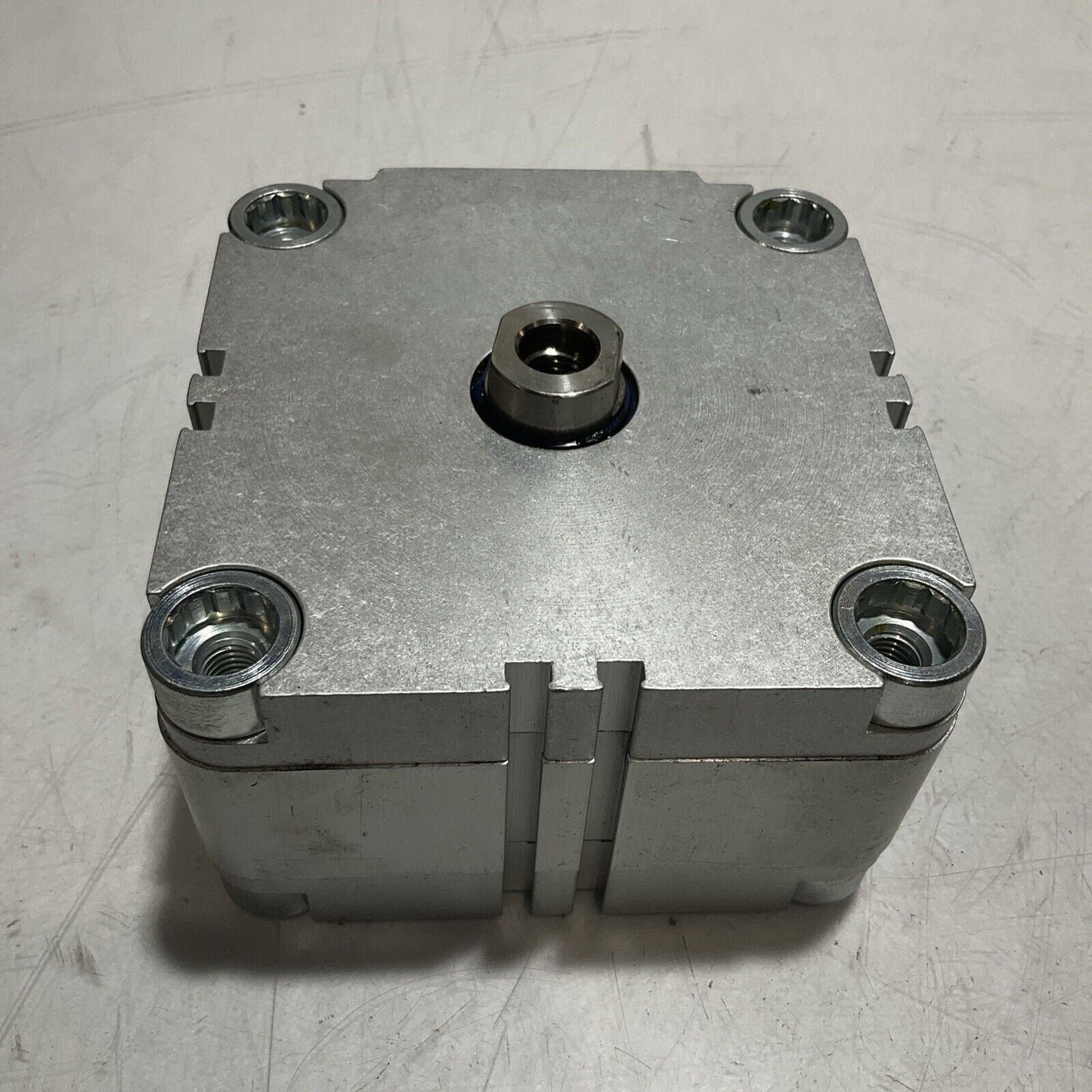 FESTO  AEVU-100-10-P-A  PNEUMATIC  COMPACT AIR CYLINDER  C2H
