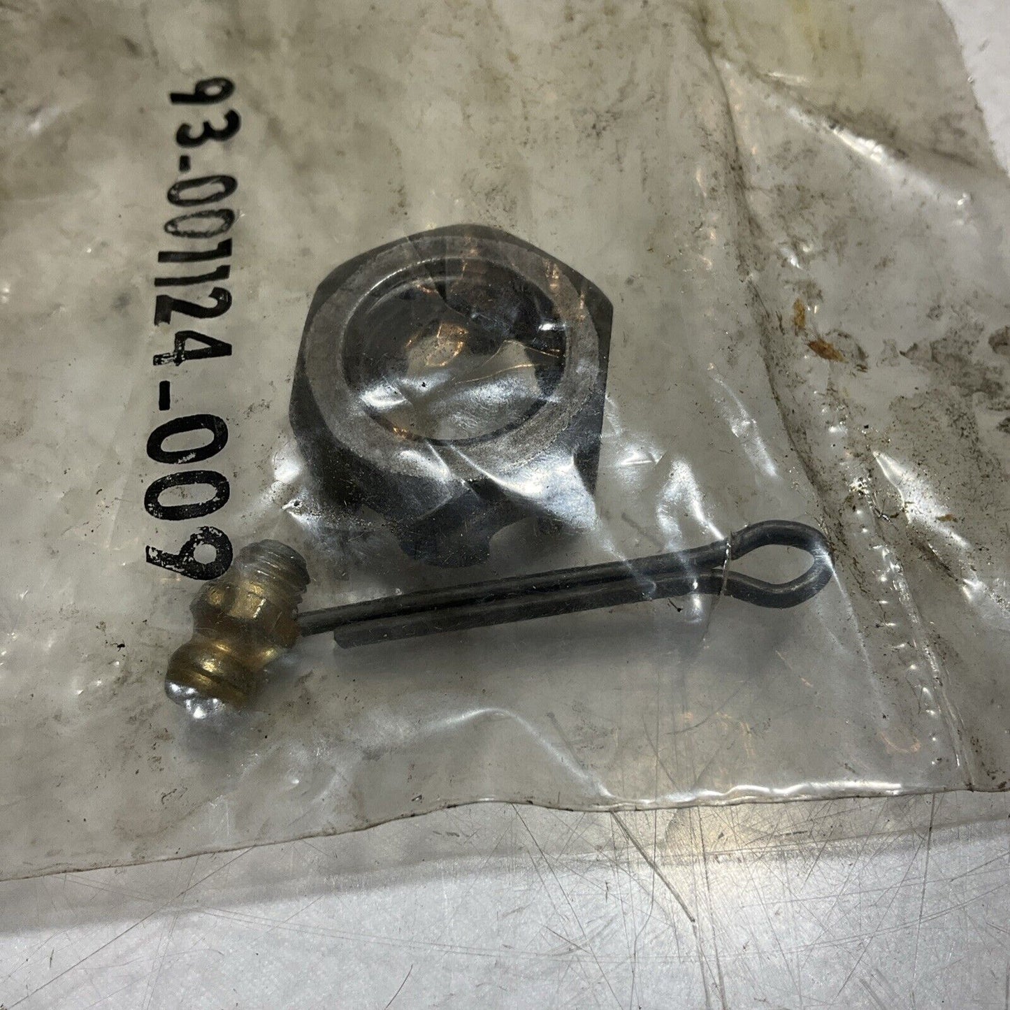 GM 9766423  OEM FRONT  LOWER SUSPENSION BALLL  JOINT  STUD KIT U3S