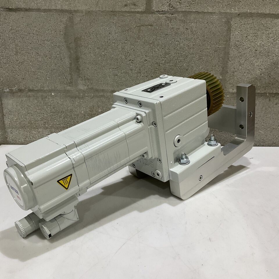 LENZE GST05-25 VBR 09HC41 SERVO MOTOR MCS 09H41LRS0B0-Z0D0-ST5800N-R2SU U3S