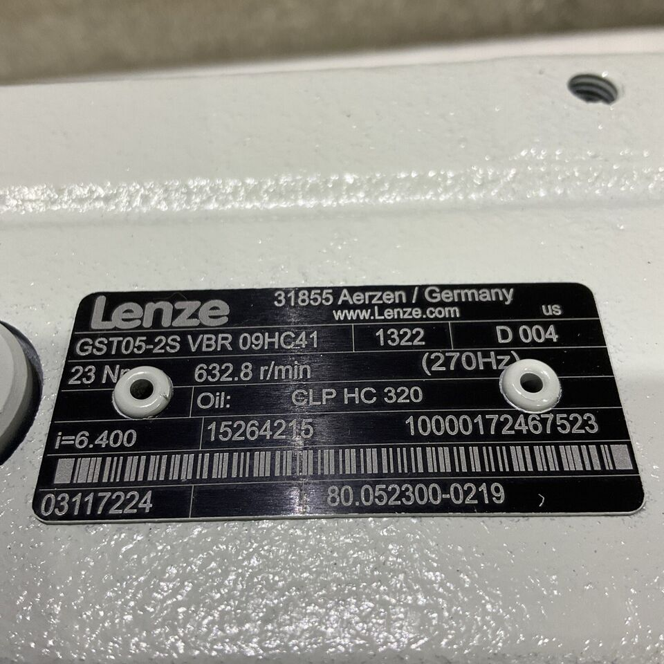 LENZE GST05-25 VBR 09HC41 SERVO MOTOR MCS 09H41LRS0B0-Z0D0-ST5800N-R2SU U3S