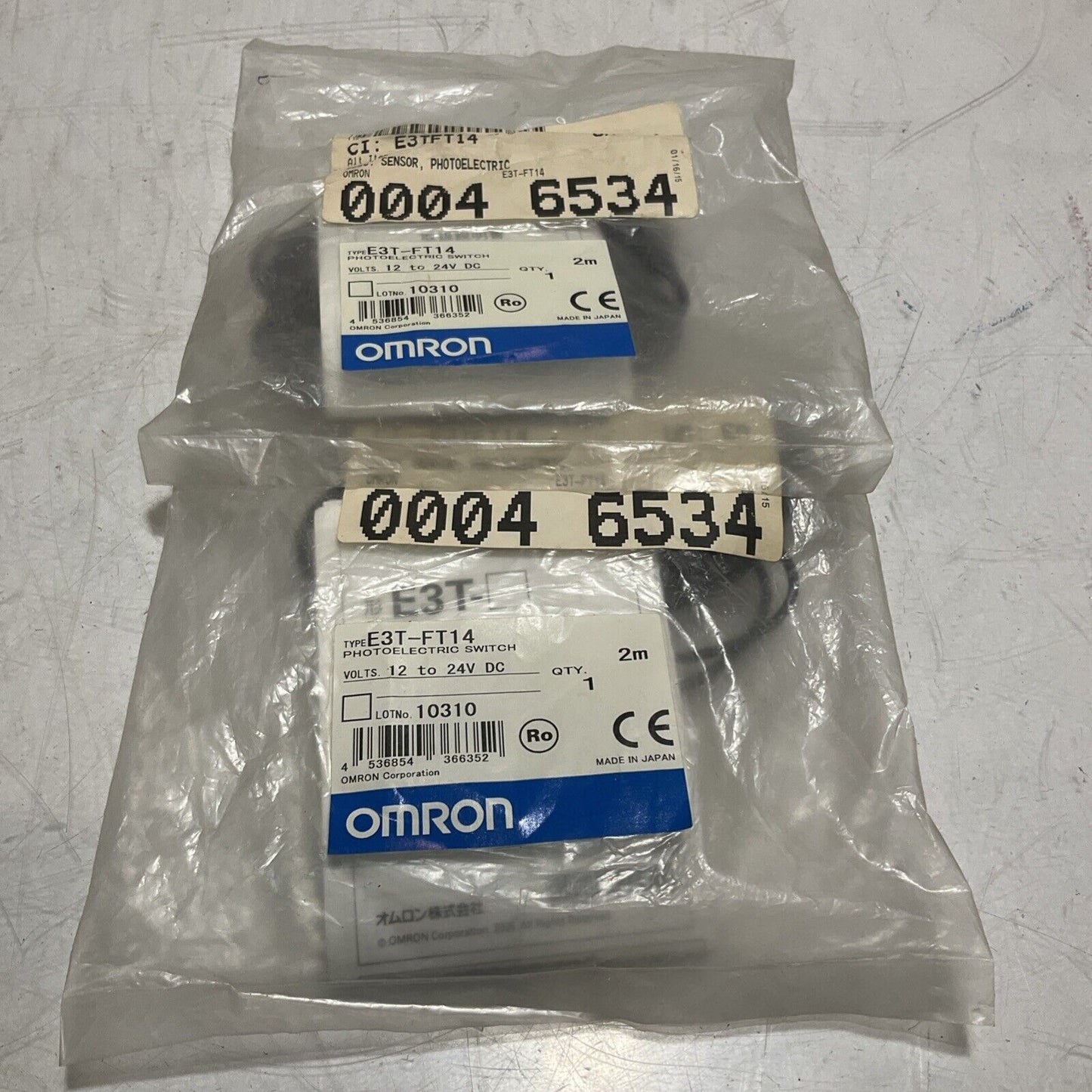 OMRON E3T-FT14  PHOTOELECTRIC SENSOR  24VDC  LOT OF 2 U3S