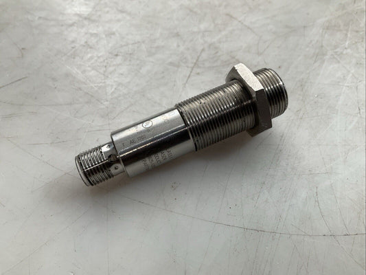 IFM OGP700 PHOTOELECTRIC SENSOR 10-36VDC