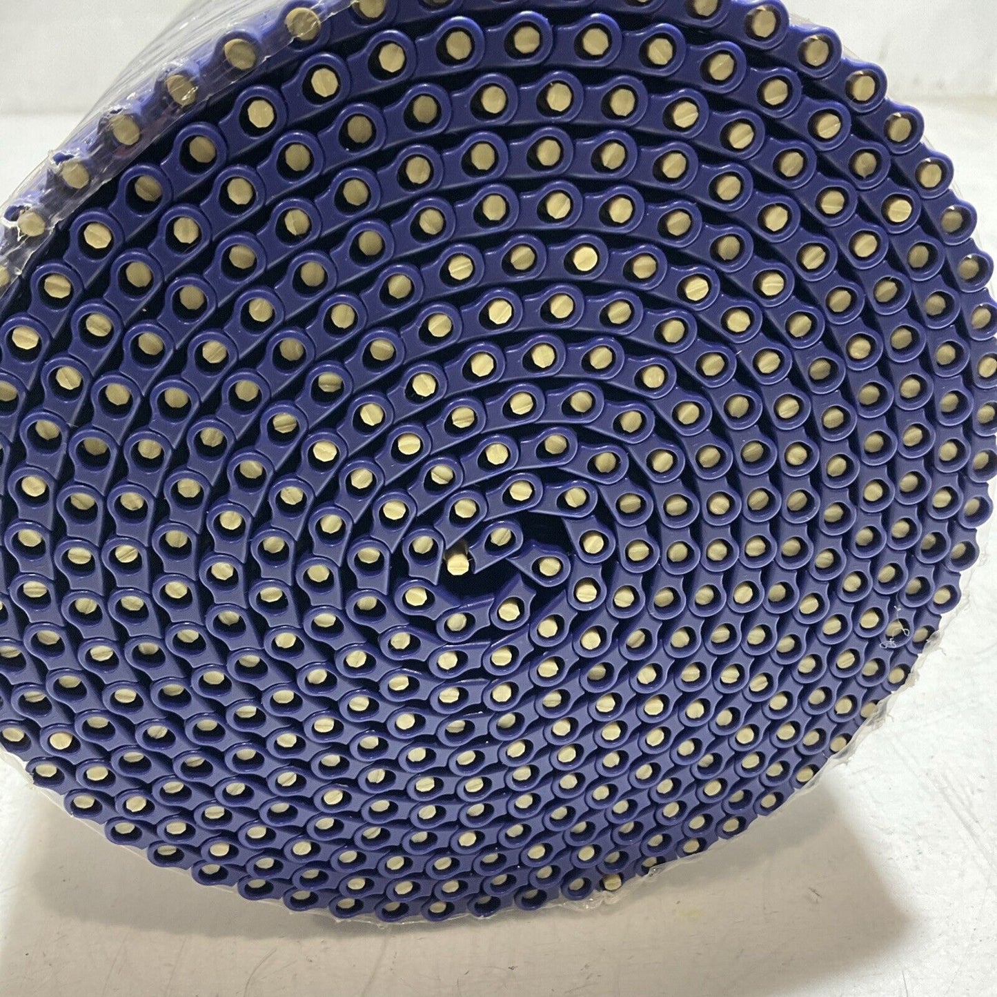 HABASIT  M0885  FLUSH GRID ACETAL BLUE BELT WITH  26.0IN X LENGTH 10.00FT  U3S