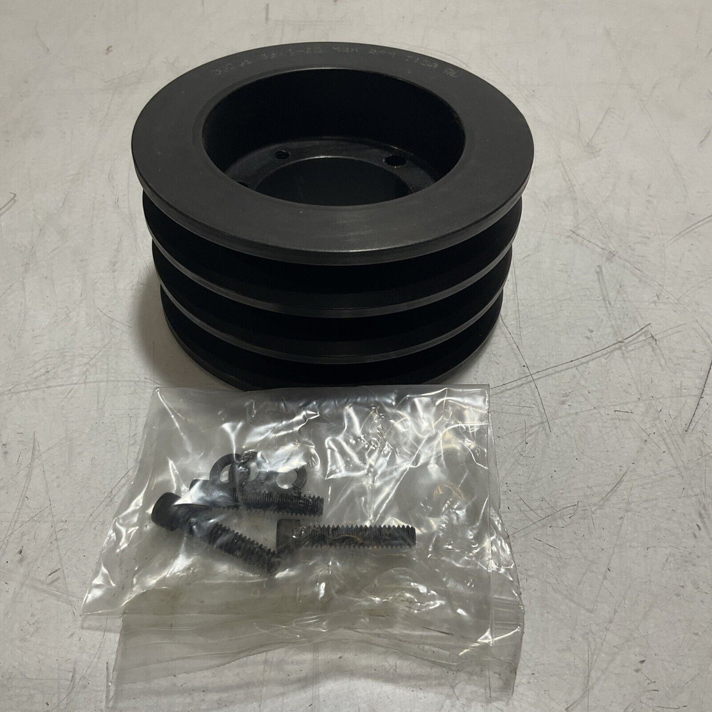 BALDOR-DODGE  3B46SD  V-BELT  PULLEY QD SHEAVE WITH THREE GROOVE U3S