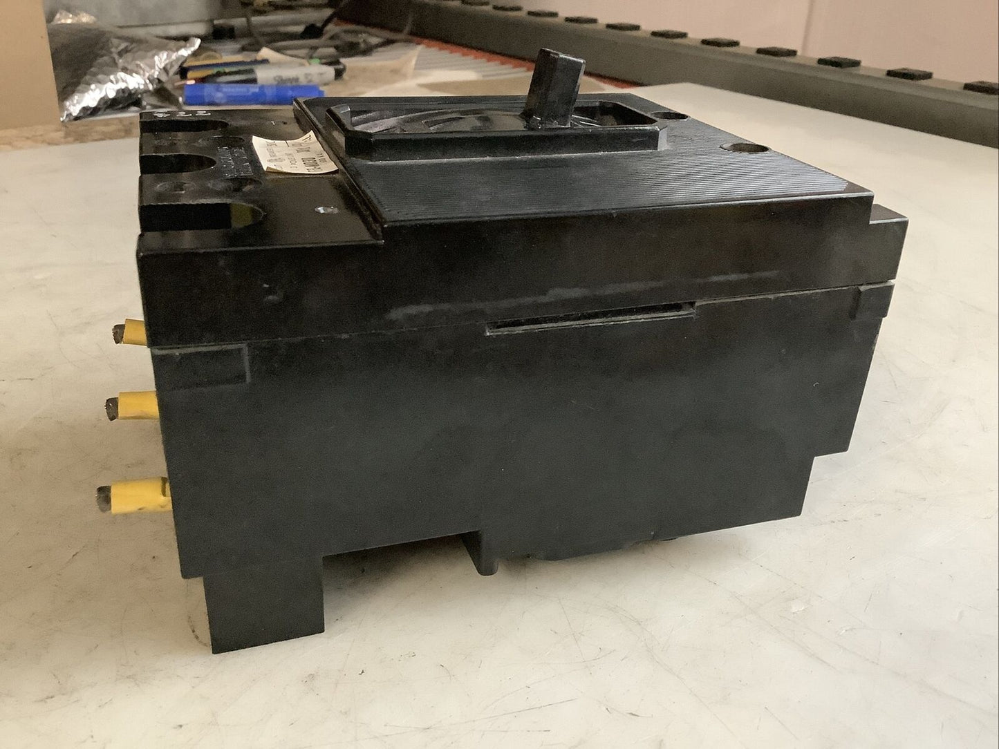 ITE EF3-M030 CIRCUIT BREAKER 30A 600VAC 3 POLE 476