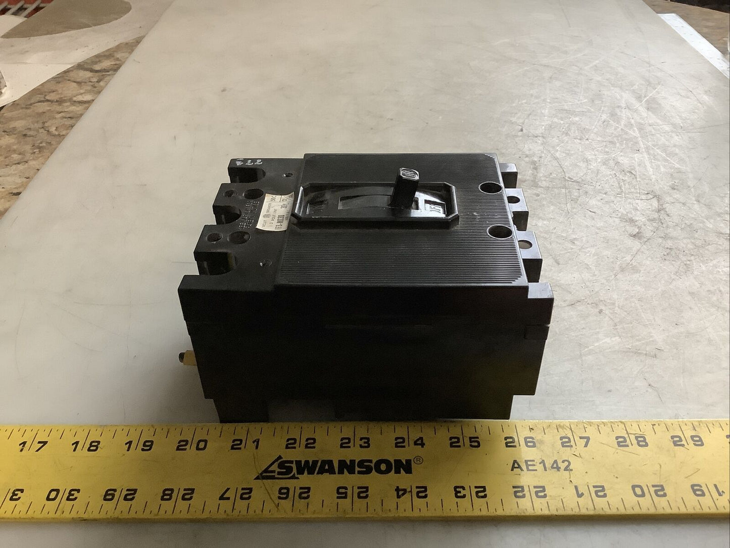 ITE EF3-M030 CIRCUIT BREAKER 30A 600VAC 3 POLE 476
