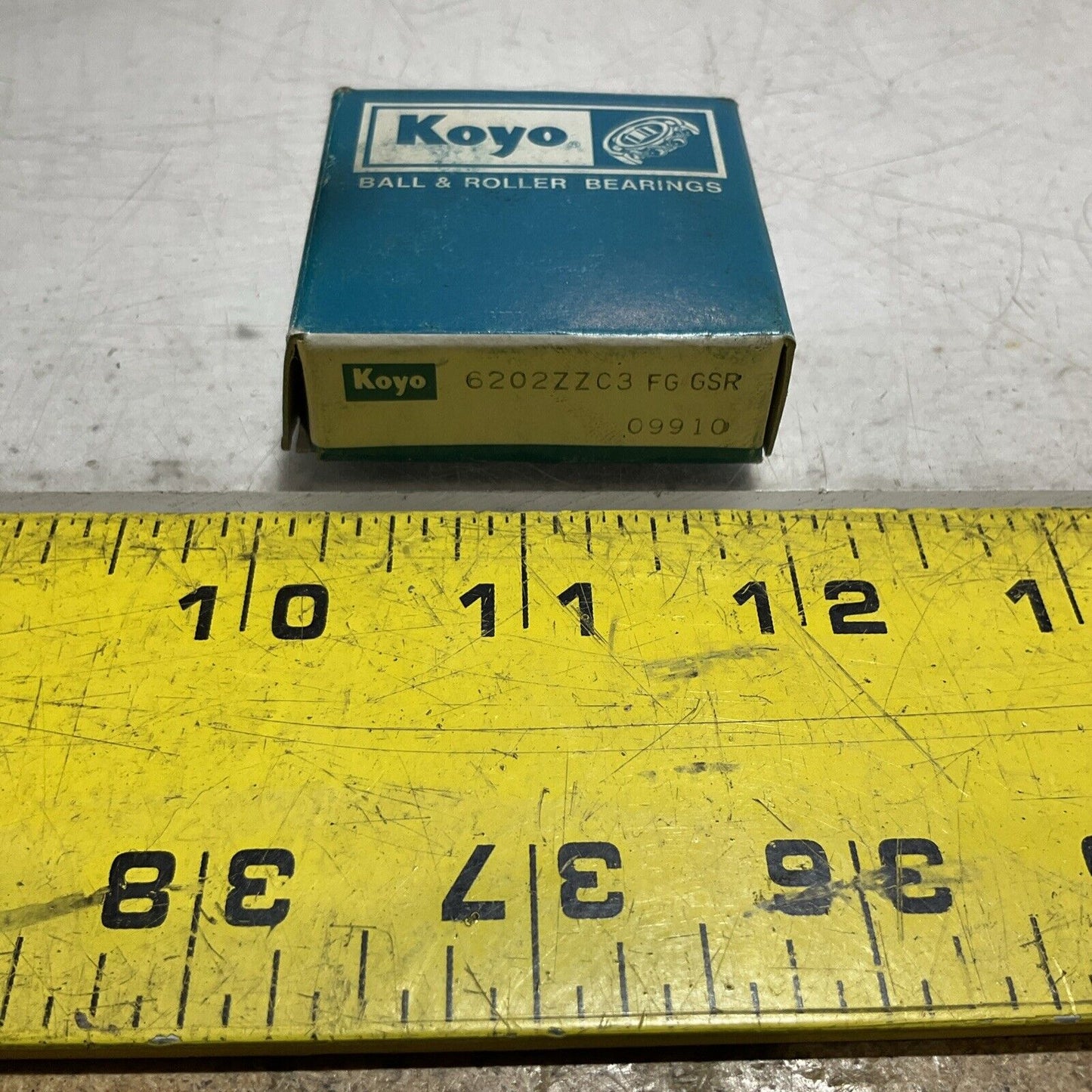 KOYO  6202ZZC3-FGGSR DEEP GROVE  BALL BEARING LOT OF 2  U3S