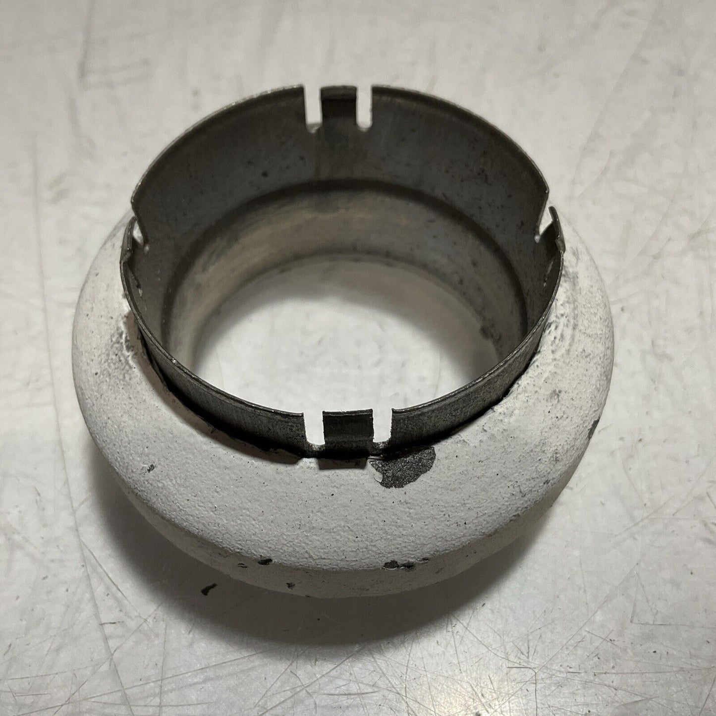 GM 15093974  78-02326B EXHAUST MANIFOLD PIPE SEAL FLANGE   476-U3S