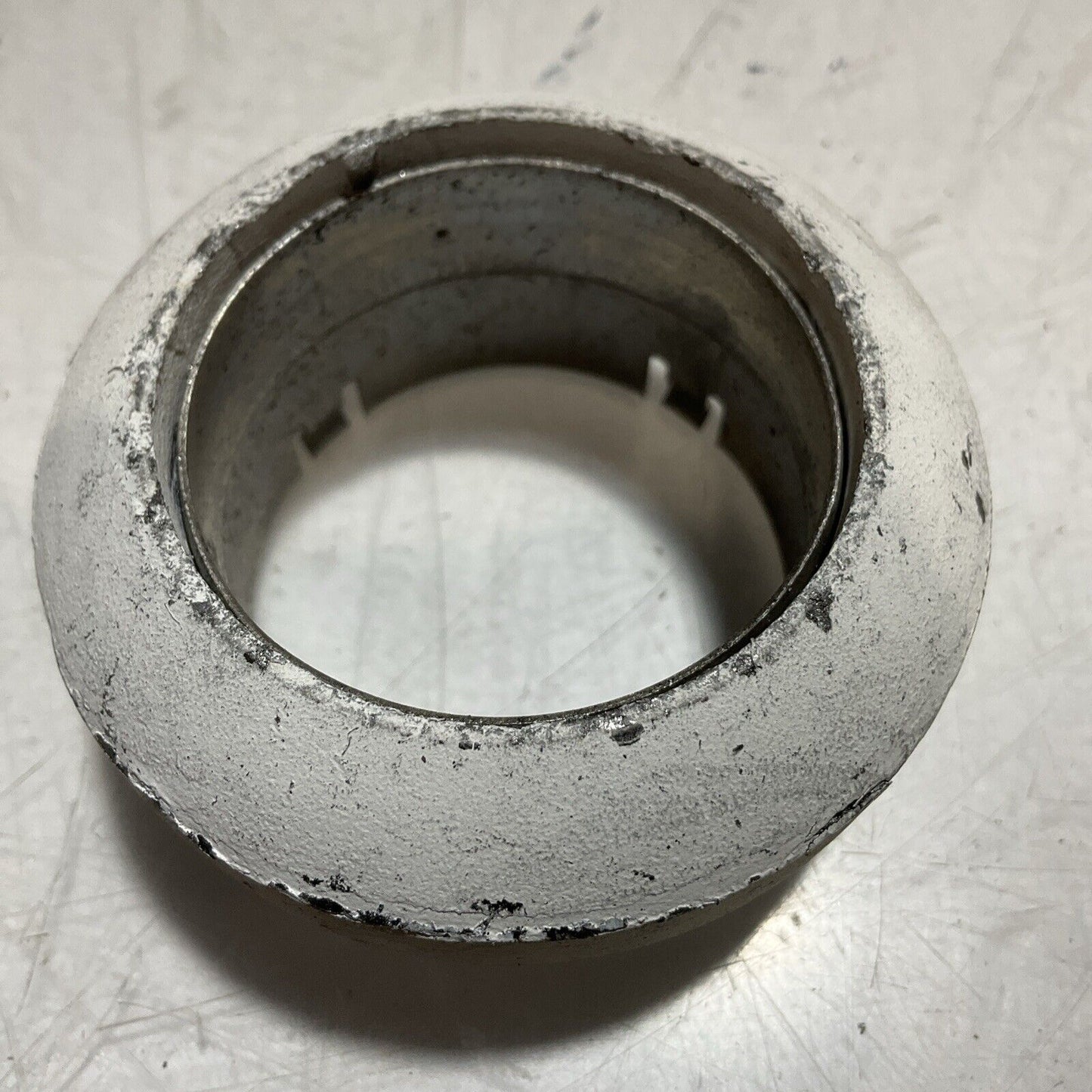 GM 15093974  78-02326B EXHAUST MANIFOLD PIPE SEAL FLANGE   476-U3S