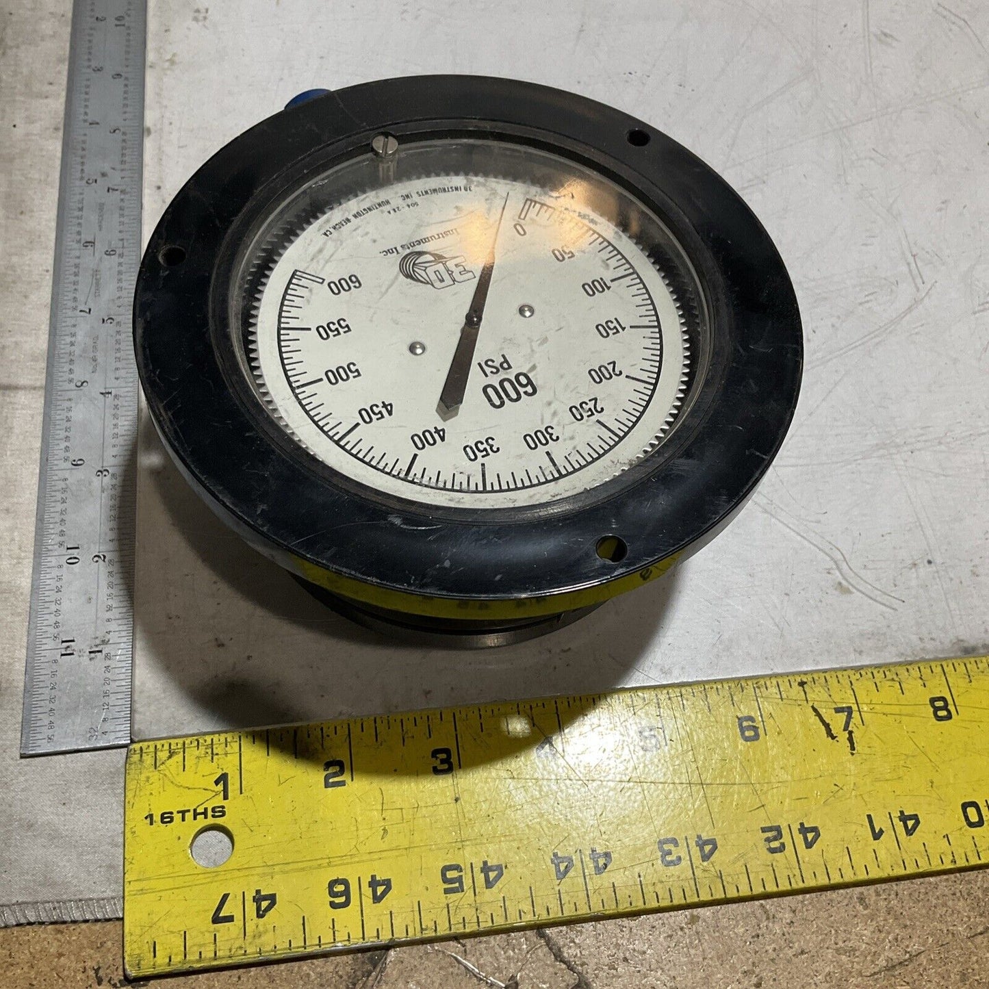 3D INSTRUMENTS INC. 25504-28C11 GAD  PRESSURE GAUGE 0-600PSI 3/4IN 476-U3S