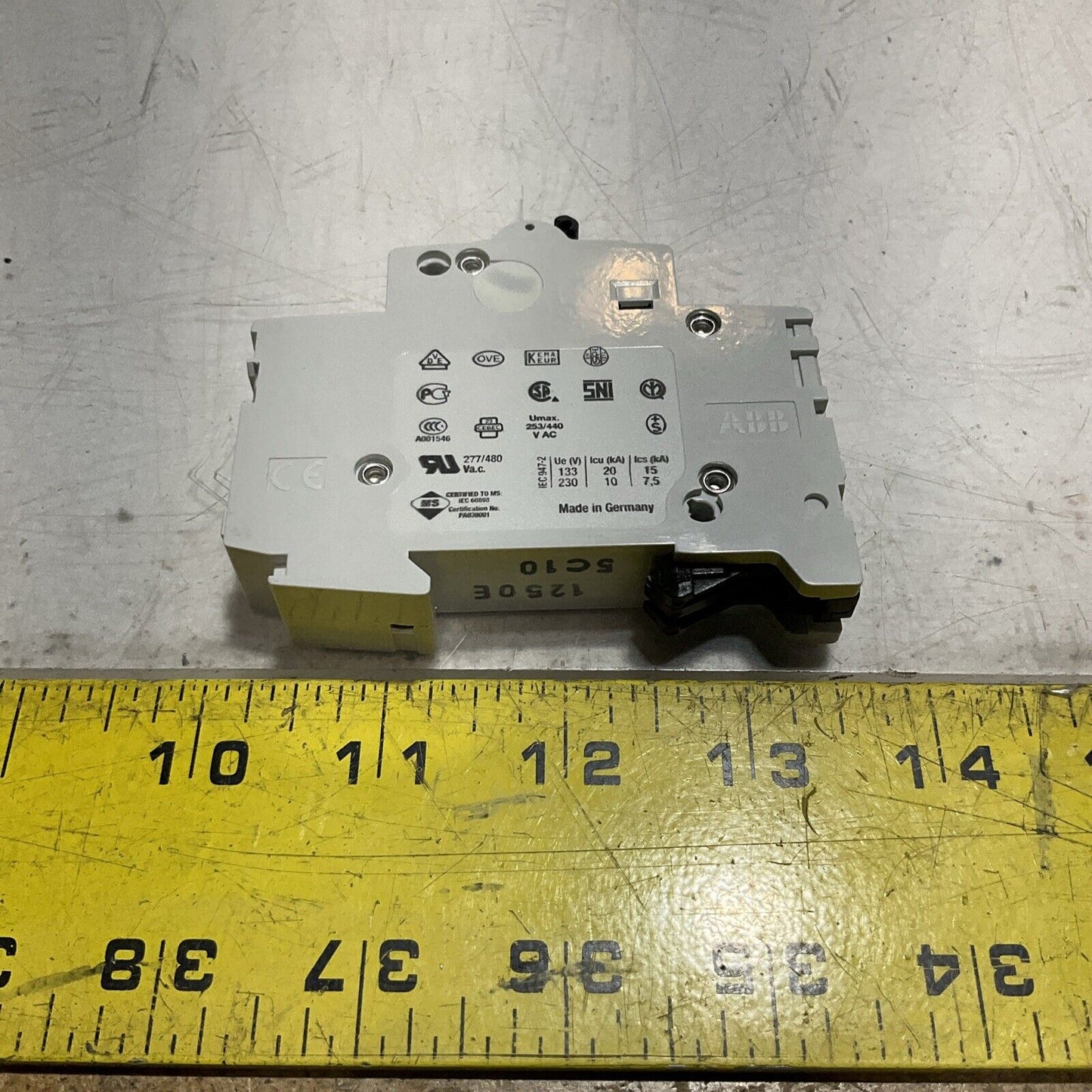 ABB S201-C10   1POLE 10A  CIRCUIT BREAKER  THERMAL  MAG  U3S