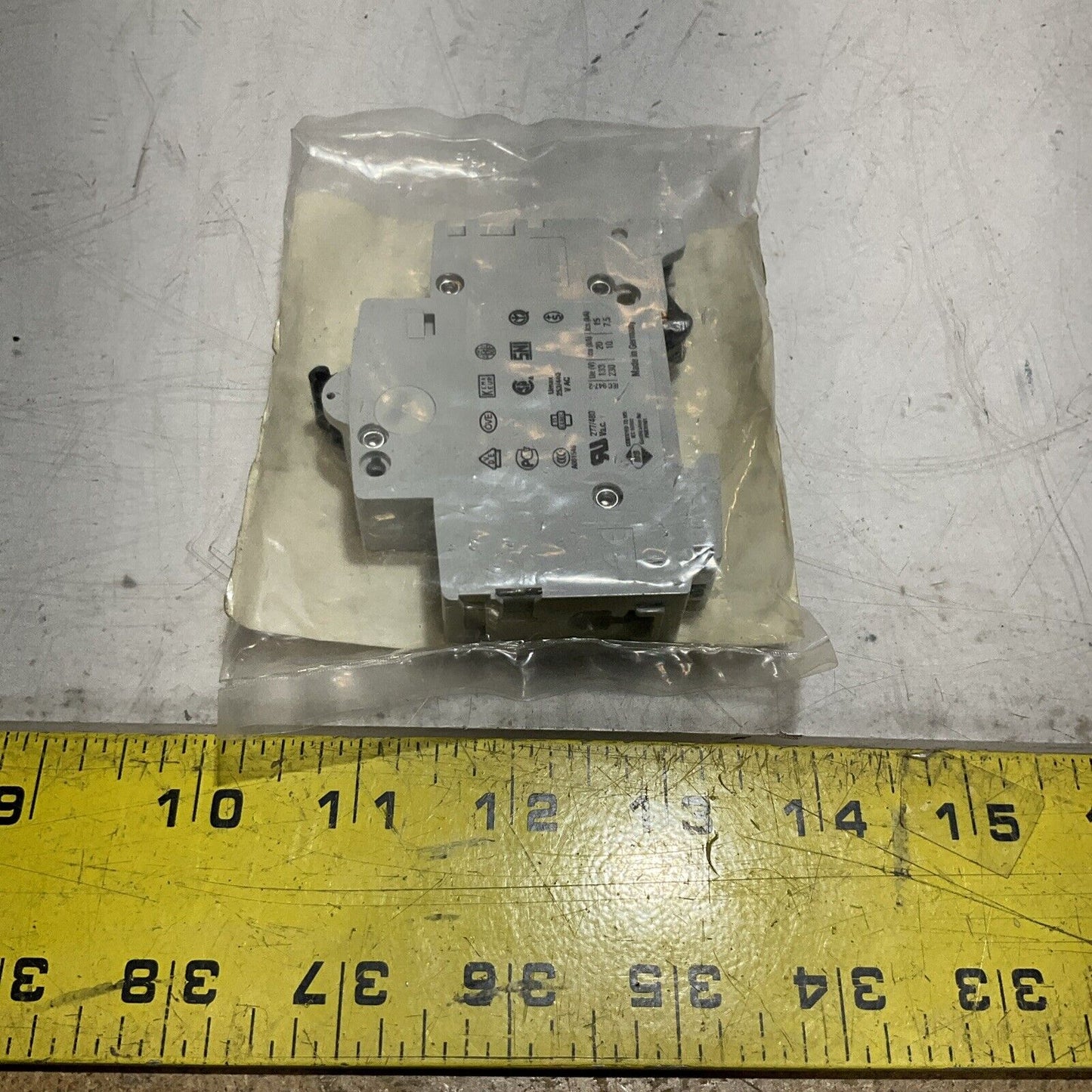 ABB S201-C10   1POLE 10A  CIRCUIT BREAKER  THERMAL  MAG  U3S