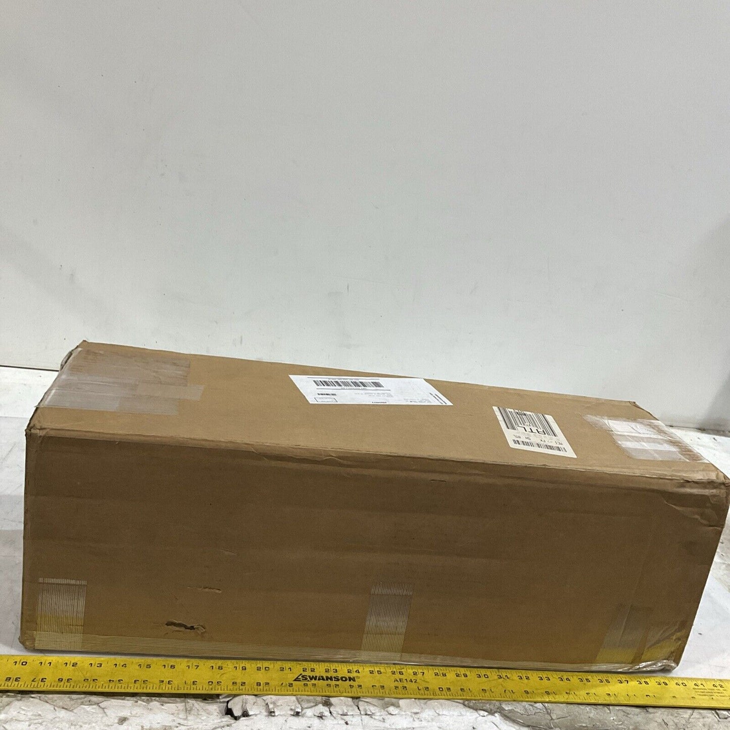 MACRON  DYNAMIC 10187001  ALUMINUM LINEAR  ACTUATOR   SERIAL NUMBER 0499 U3S