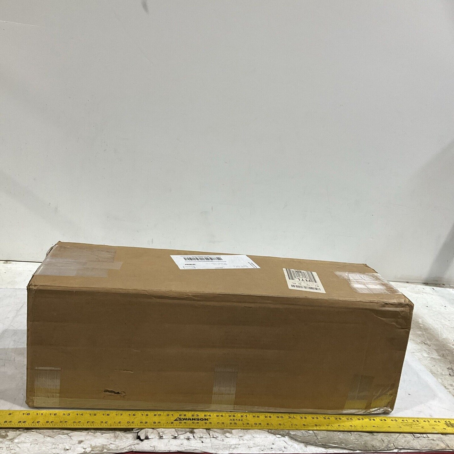 MACRON  DYNAMIC 10187001  ALUMINUM LINEAR  ACTUATOR   SERIAL NUMBER 0499 U3S