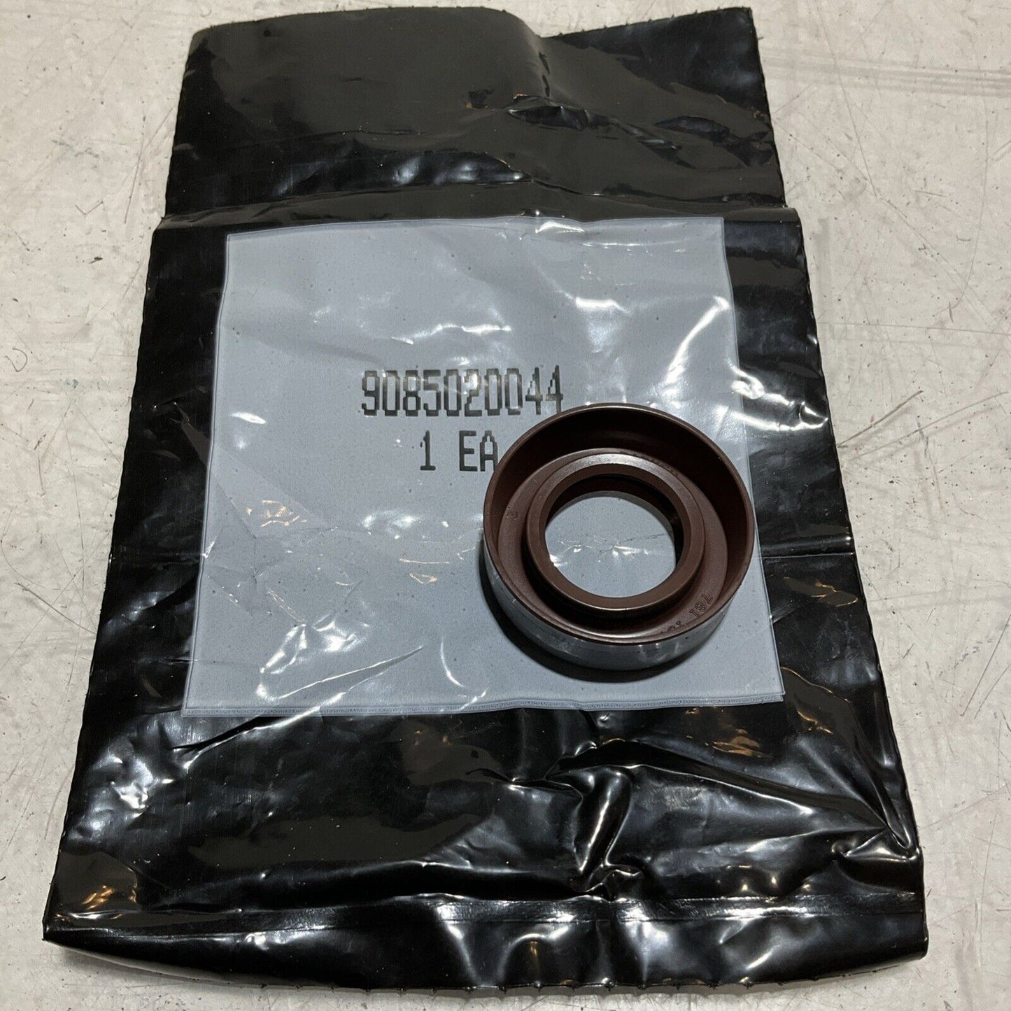 DIAMOND POWER 53A015350S 9085020044 OIL SEAL 678-U3S