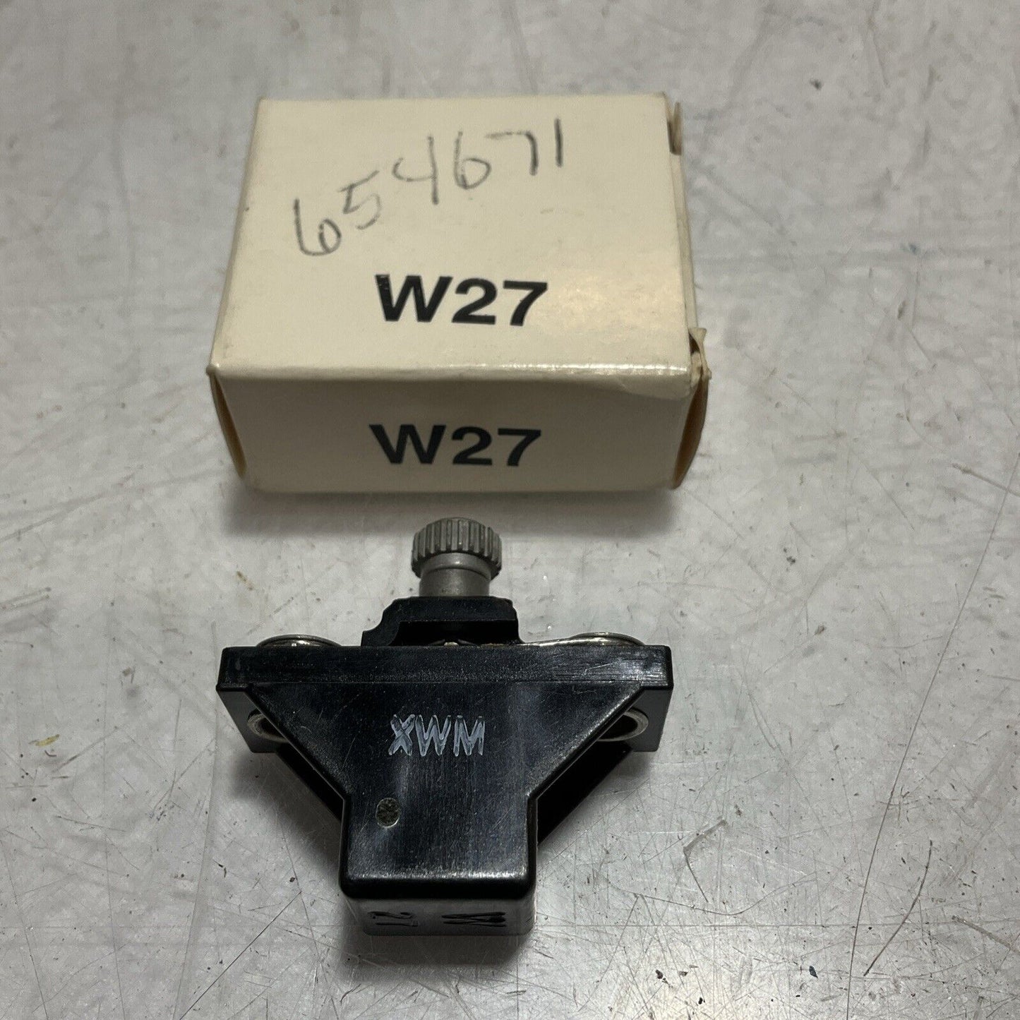 ALLEN BRADLEY W27  OVERLOAD RELAY HEATER ELEMENT DD LOT OF 2 U3S