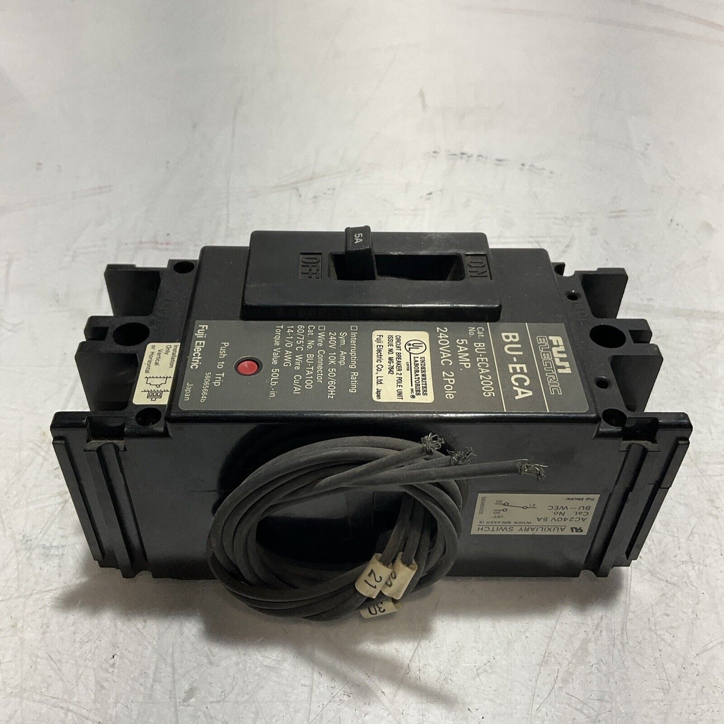 FUJI ELECTRONIC BU-ECA2005 CIRCUIT BREAKER  5AMP 240VAC 2 POLE  LOT OF 2 U3S
