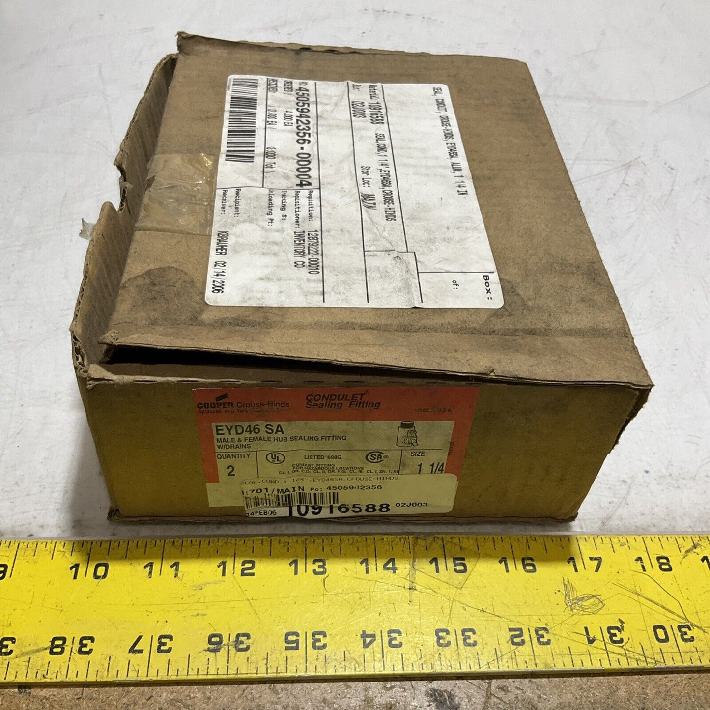 COOPER CROUSE HINDS EYD46 SA  FEMALE&MALE CONDUIT  SEAL FITTING M/F 1-1/4IN  678