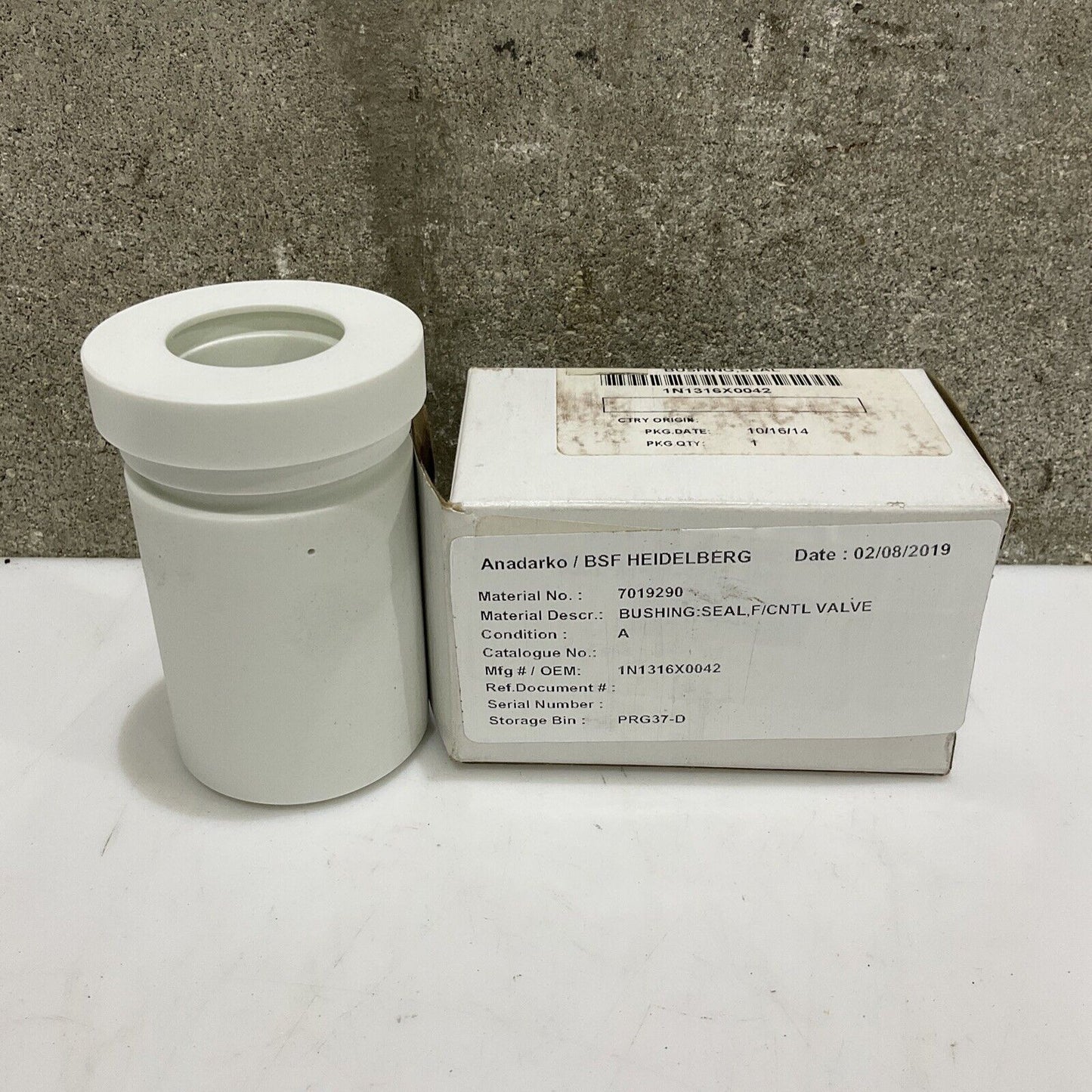 FISHER 1N1316X0042 BUSHING SEAL F/CNTL VALVE 603