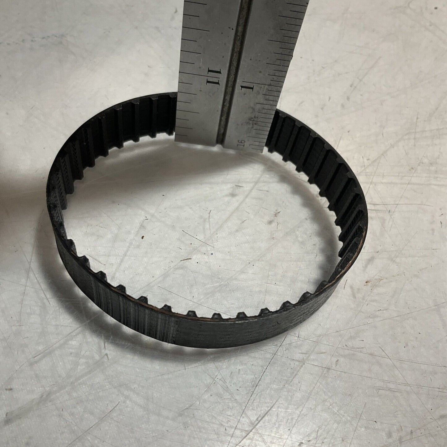 GATES 84XL056 - 180K645H01  XL PERFORMANCE  TIMING BELT   LOT OF 9 U3S