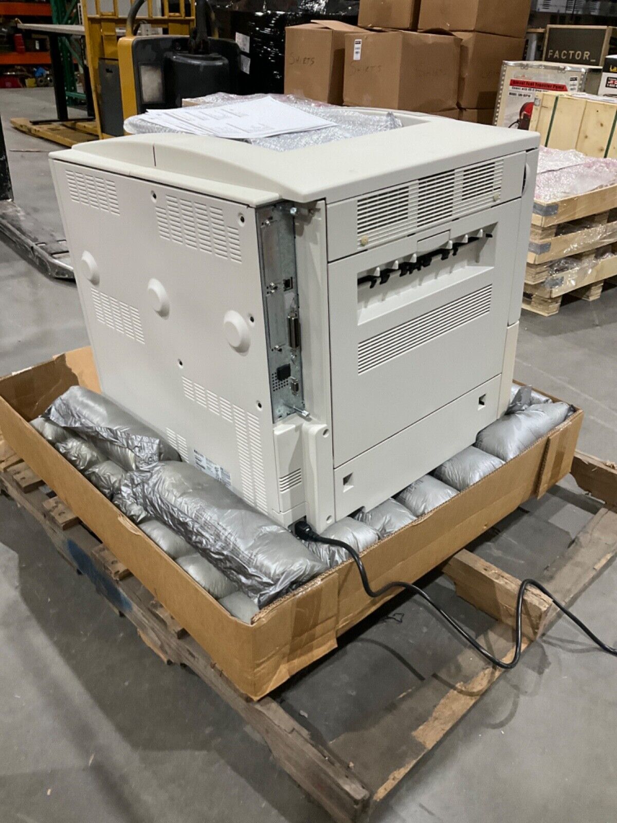 HP LASER JET 9050 PRINTER Q3723A BOISB-0403-00 100-127VAC  12A 50/60HZ U3S