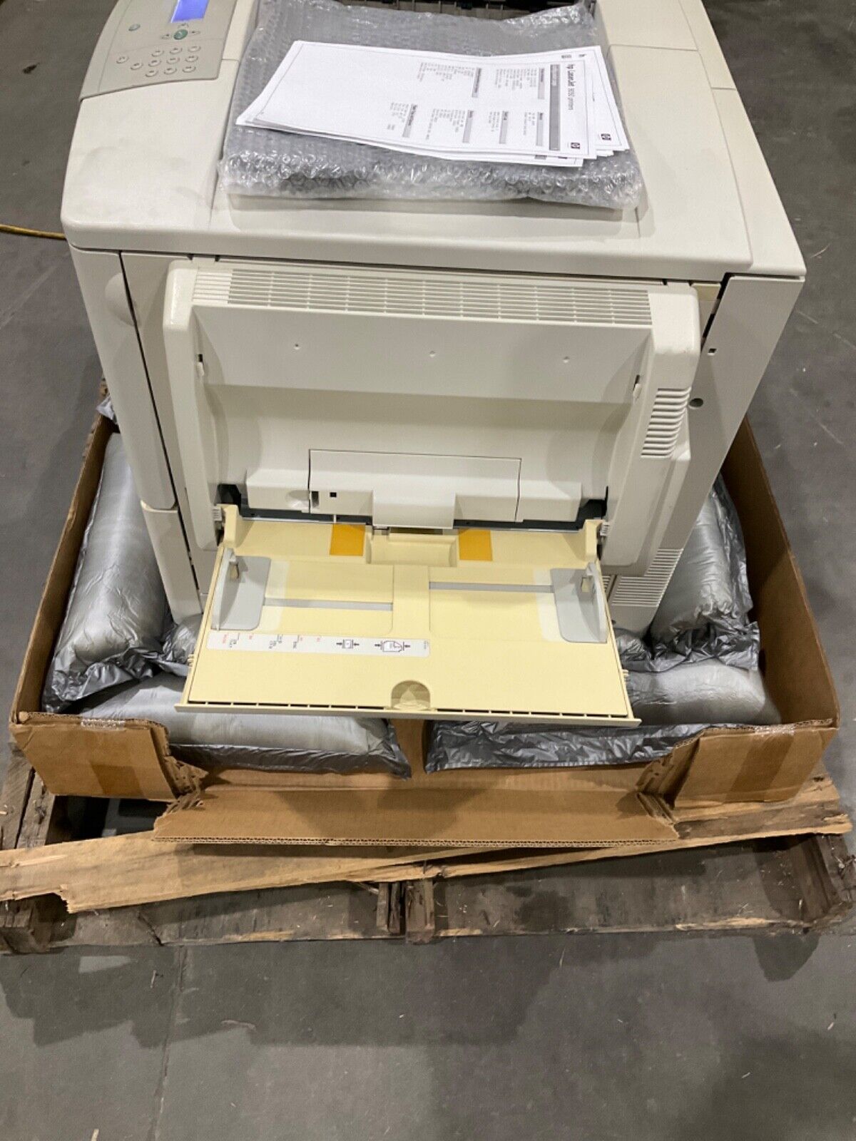 HP LASER JET 9050 PRINTER Q3723A BOISB-0403-00 100-127VAC  12A 50/60HZ U3S