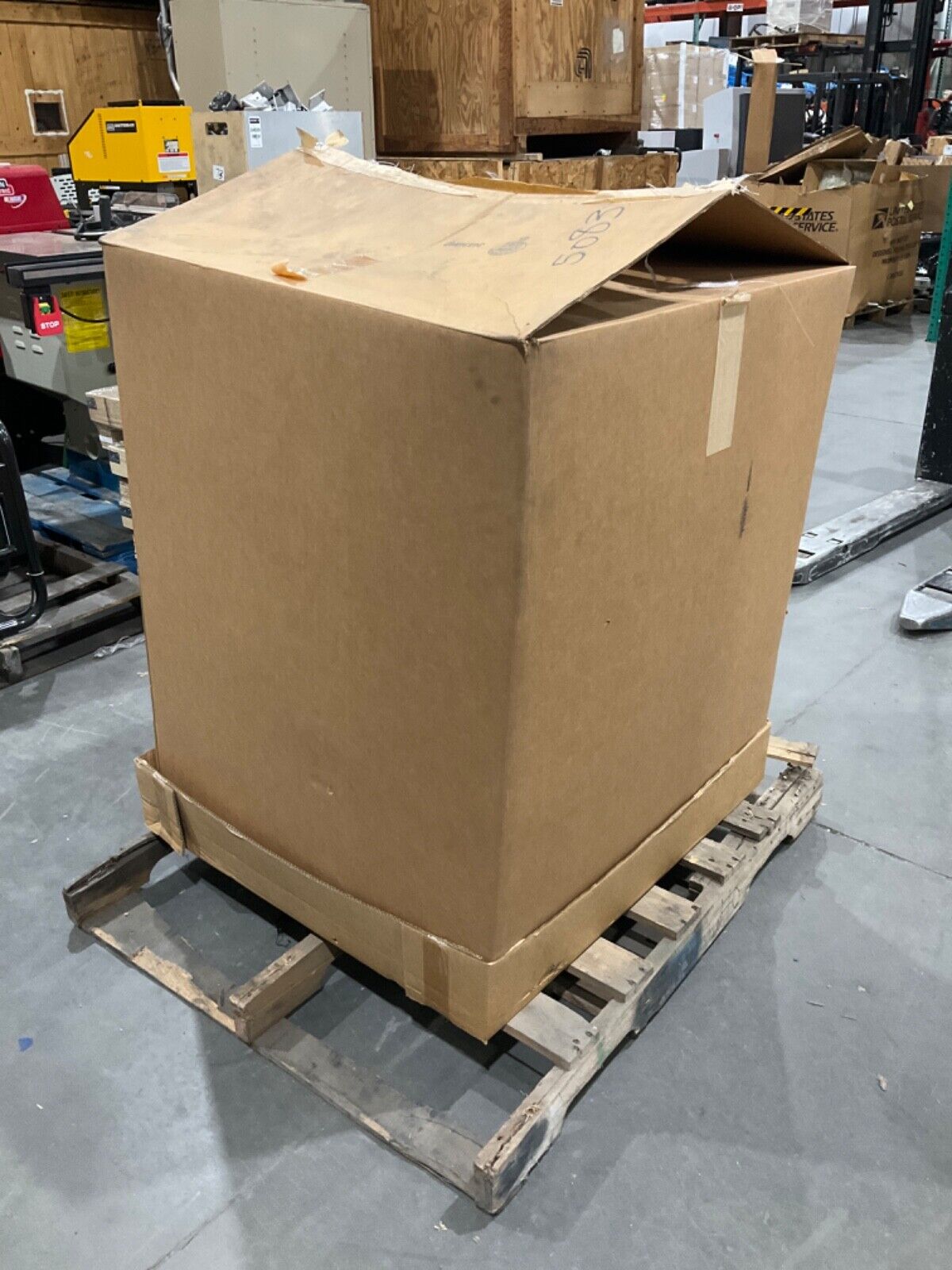 HP LASER JET 9050 PRINTER Q3723A BOISB-0403-00 100-127VAC  12A 50/60HZ U3S