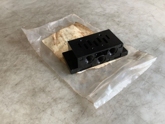 REXROTH 901-F1ATF DIRECTIONAL VALVE BASE PLATE 222