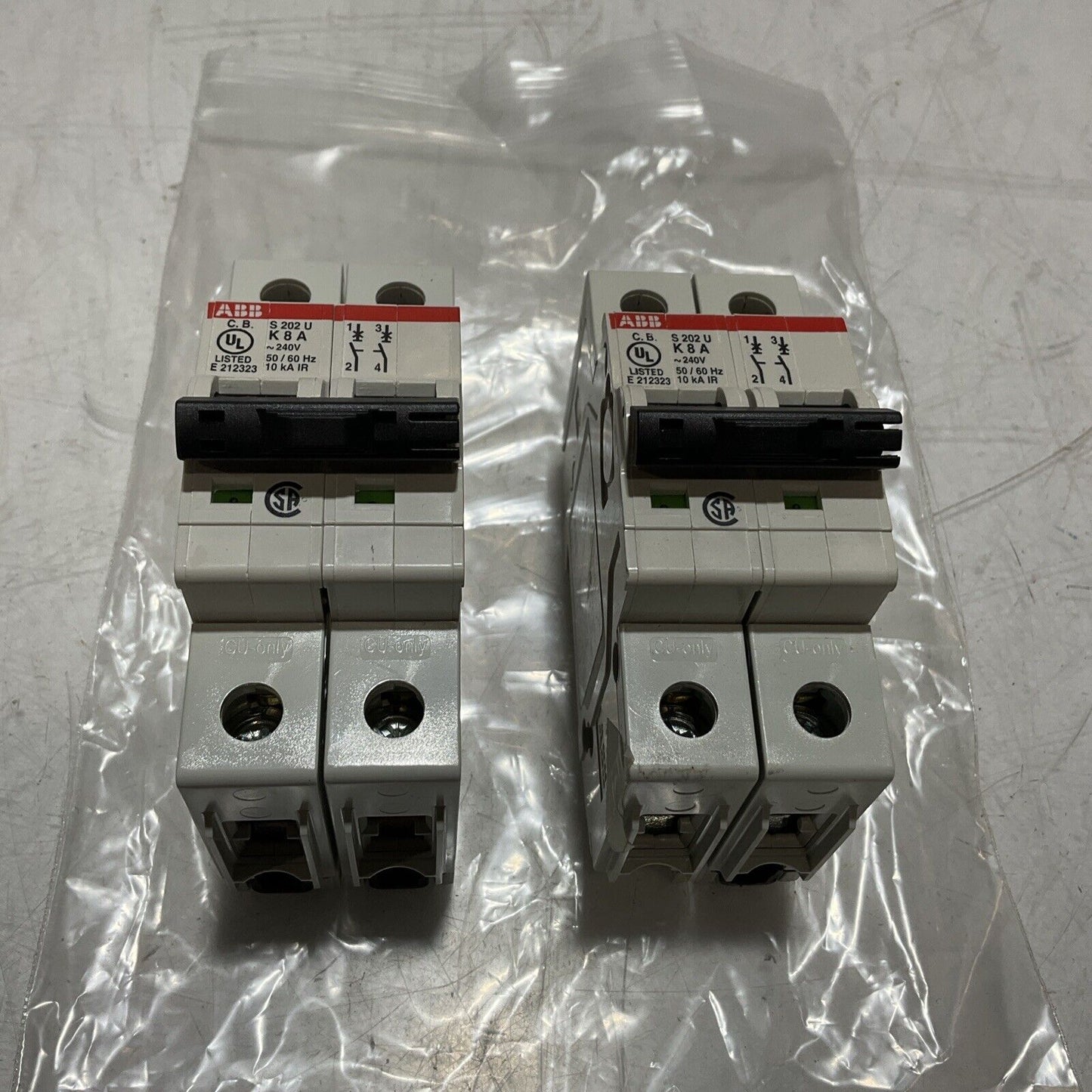 ABB S202U-K8A CIRCUIT BREAKER 2 POLE 8A 240V 50/60HZ LOT OF 2  U3S