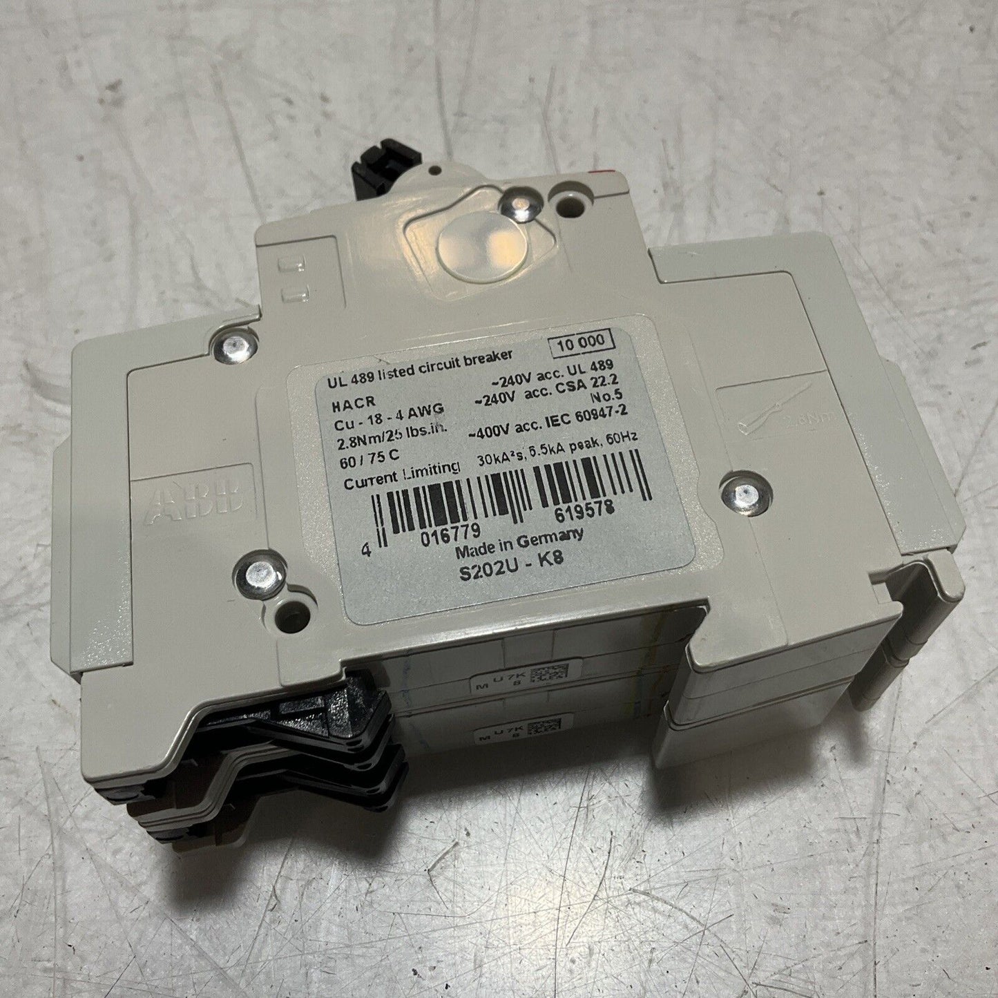 ABB S202U-K8A CIRCUIT BREAKER 2 POLE 8A 240V 50/60HZ LOT OF 2  U3S