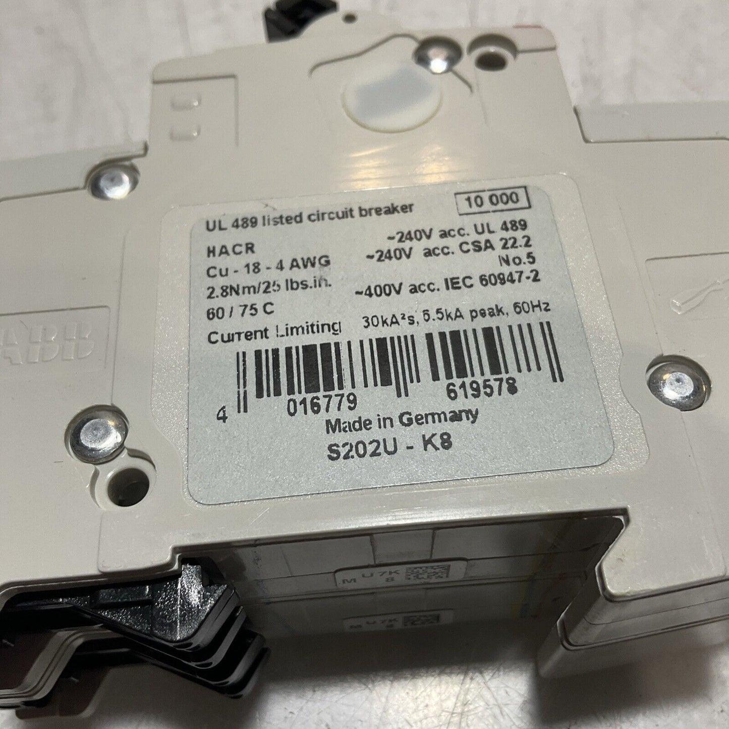 ABB S202U-K8A CIRCUIT BREAKER 2 POLE 8A 240V 50/60HZ LOT OF 2  U3S