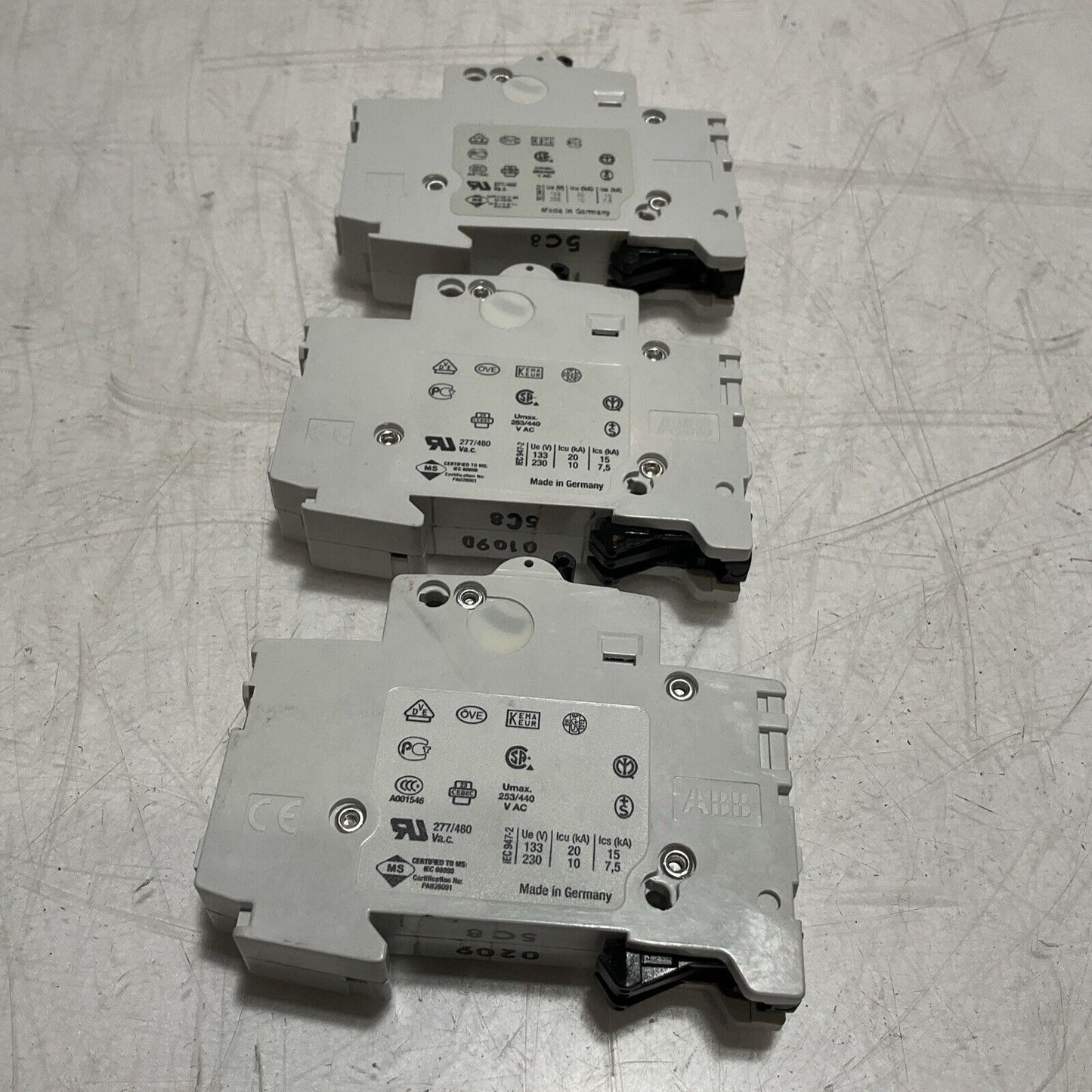 ABB S 201 C 8 S201-C8 MINI CIRCUIT BREAKER 230/400 LOT OF 3  U3S
